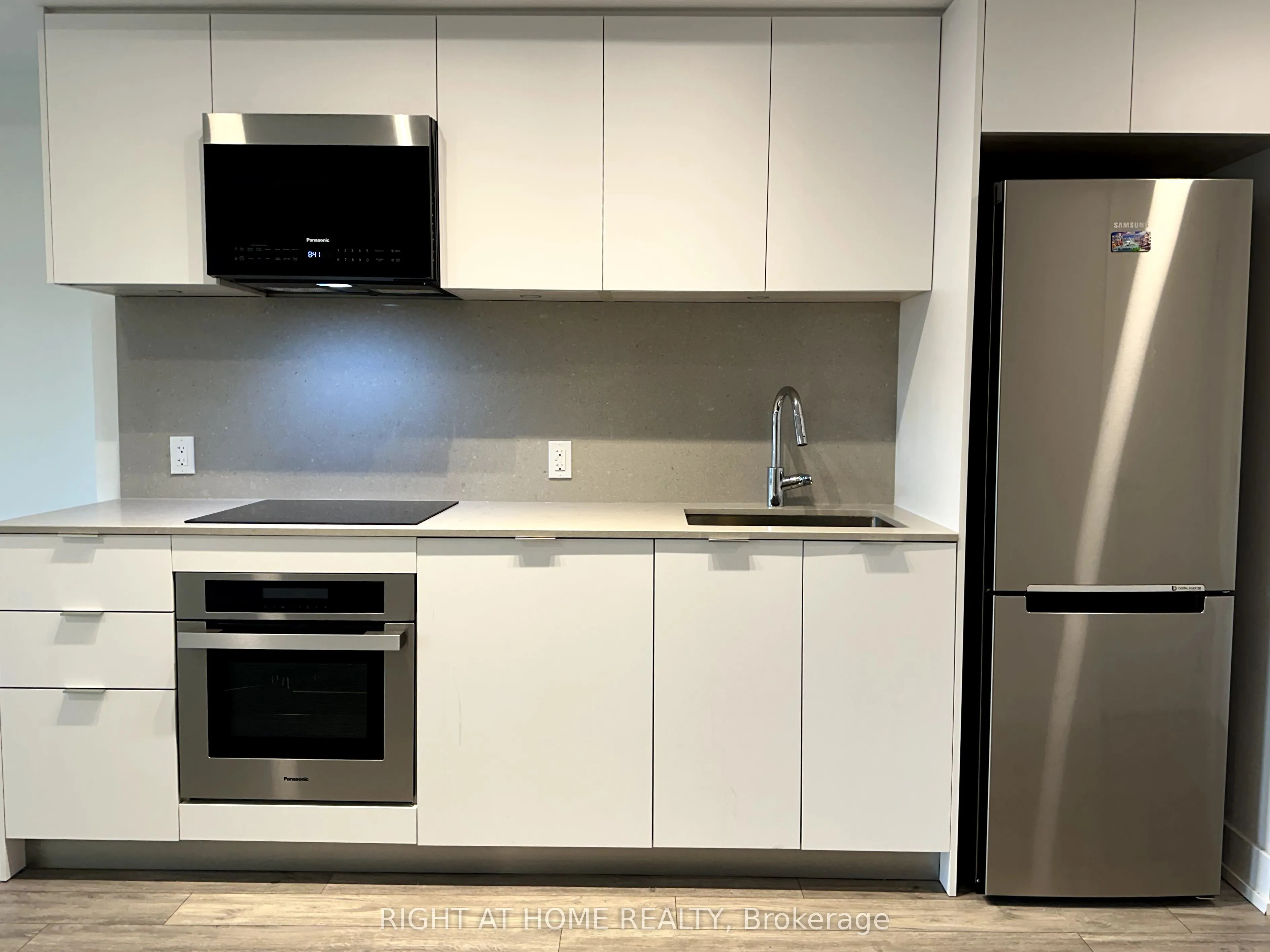 8 Cedarland Drive, #1005