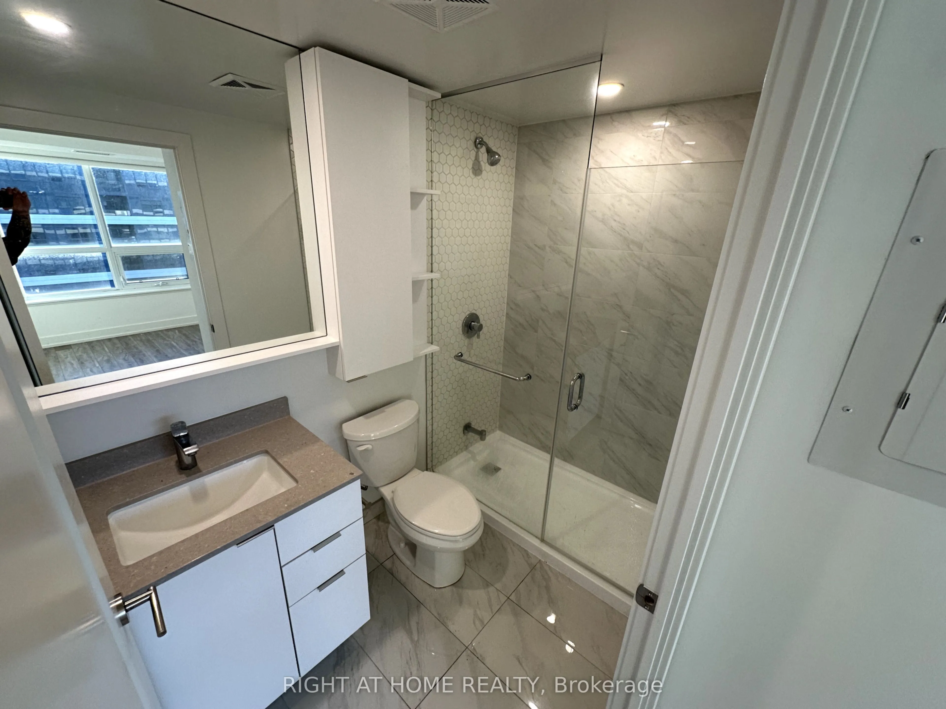 8 Cedarland Drive, #1005