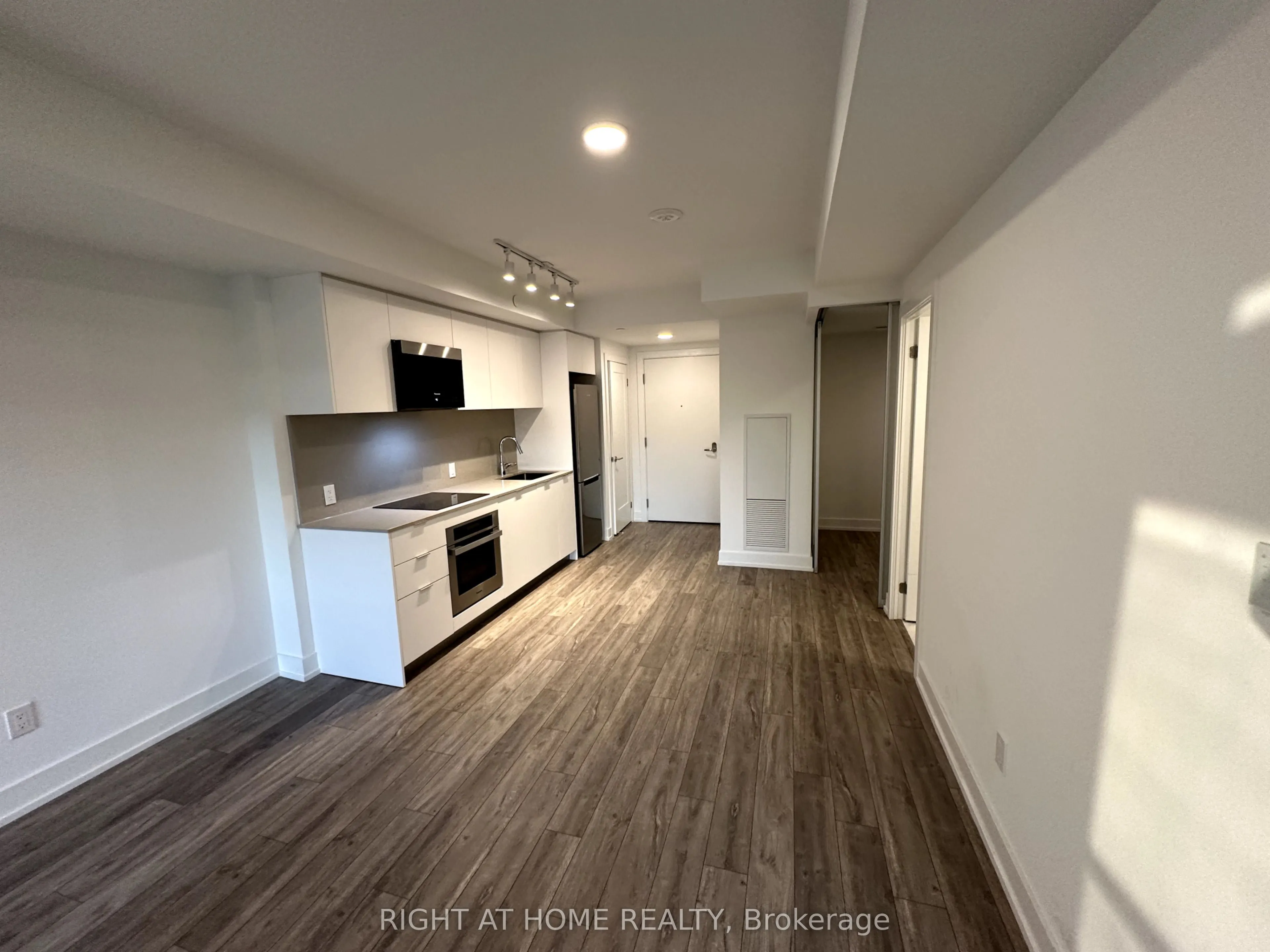 8 Cedarland Drive, #1005