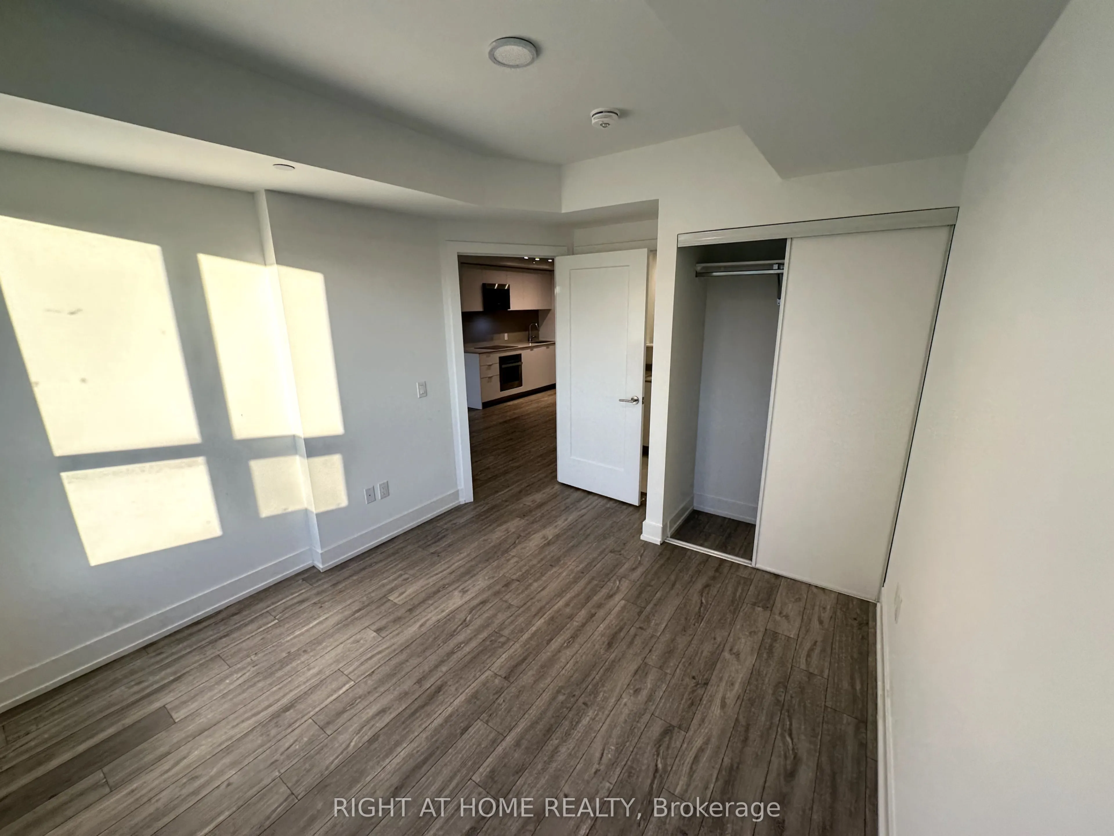 8 Cedarland Drive, #1005