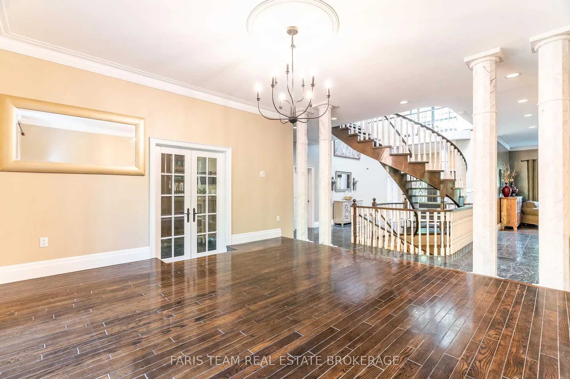 1826 Quantz Crescent