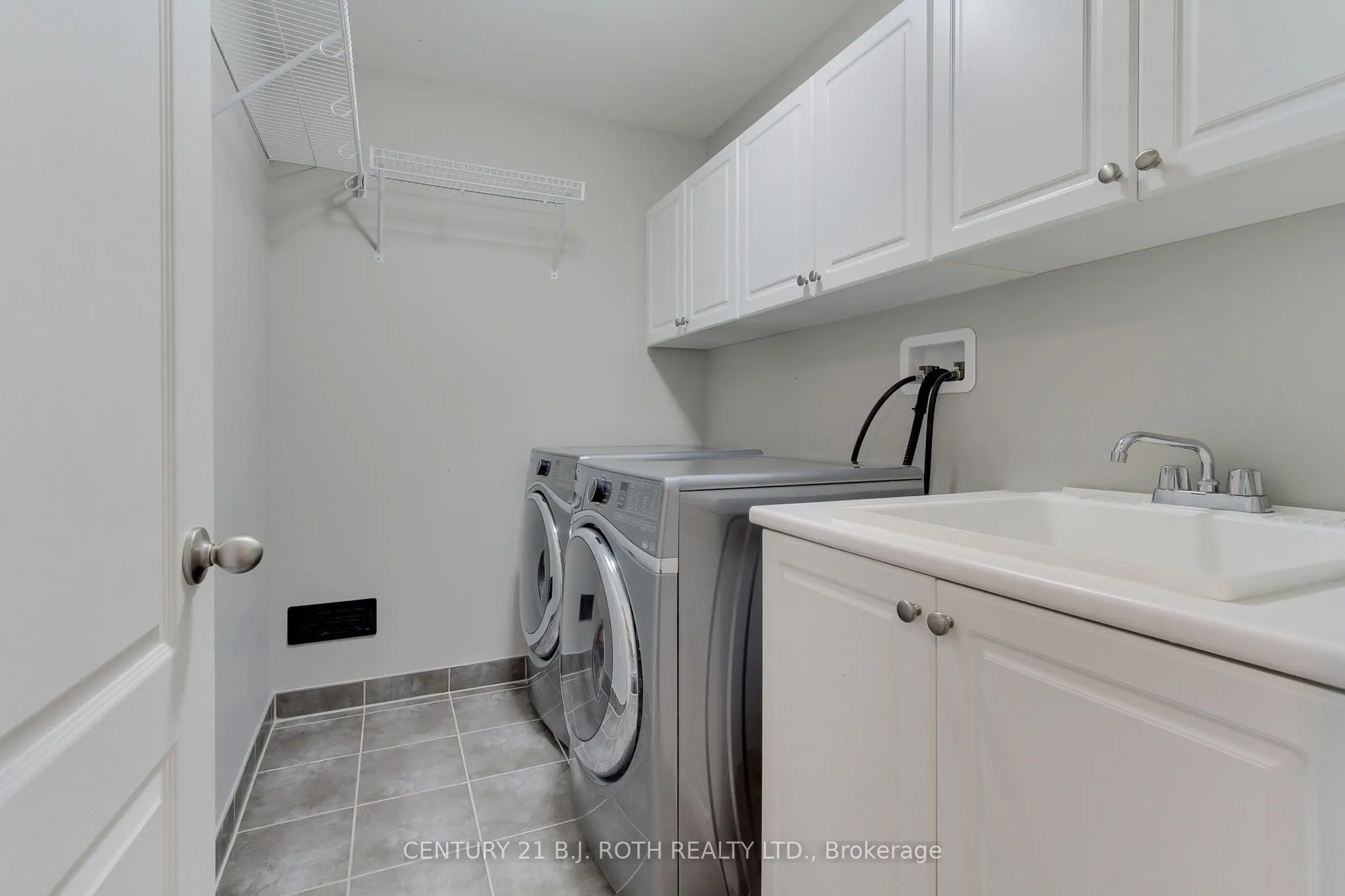 35 Manor Forest Road