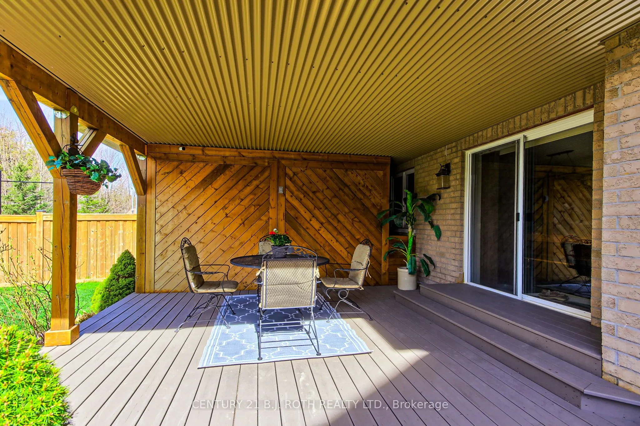 35 Manor Forest Road