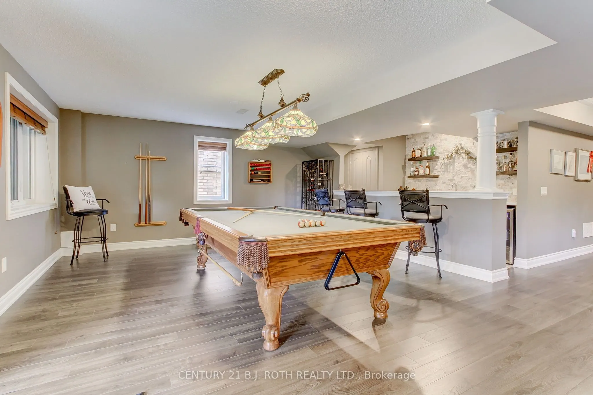 35 Manor Forest Road