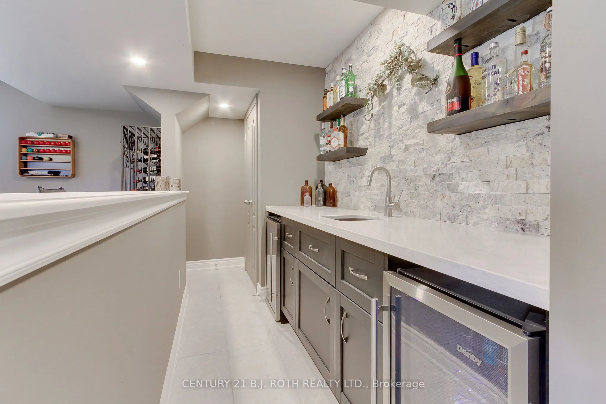 35 Manor Forest Road