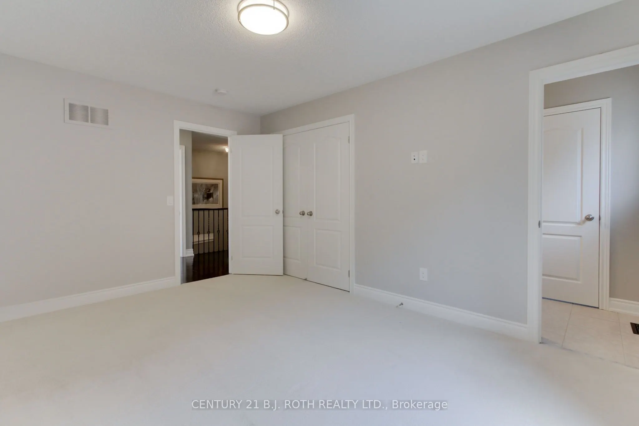 35 Manor Forest Road
