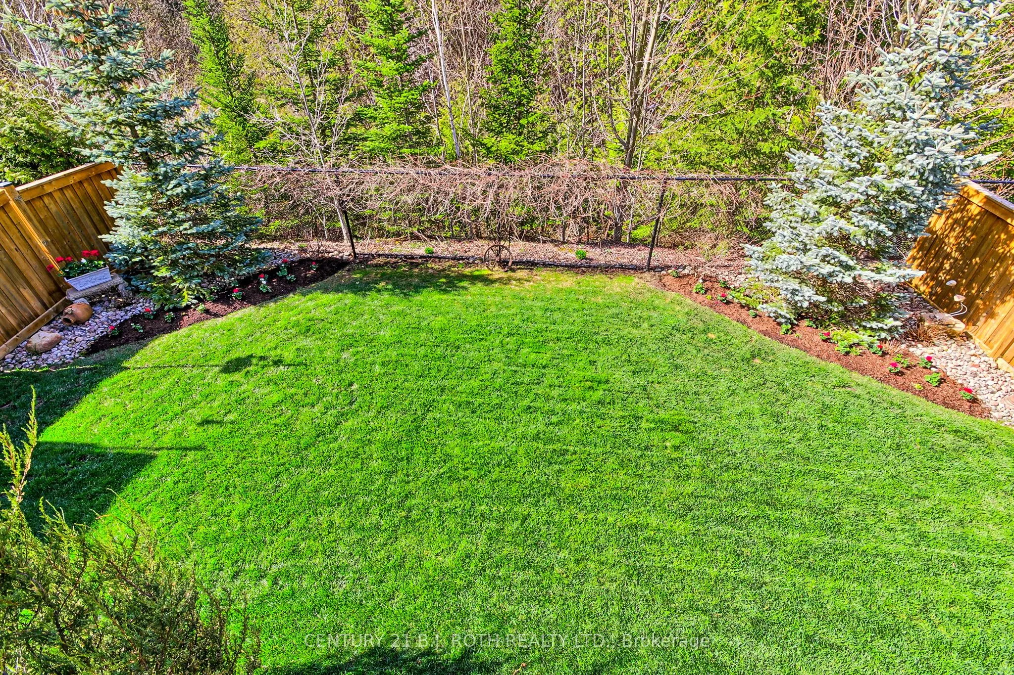 35 Manor Forest Road