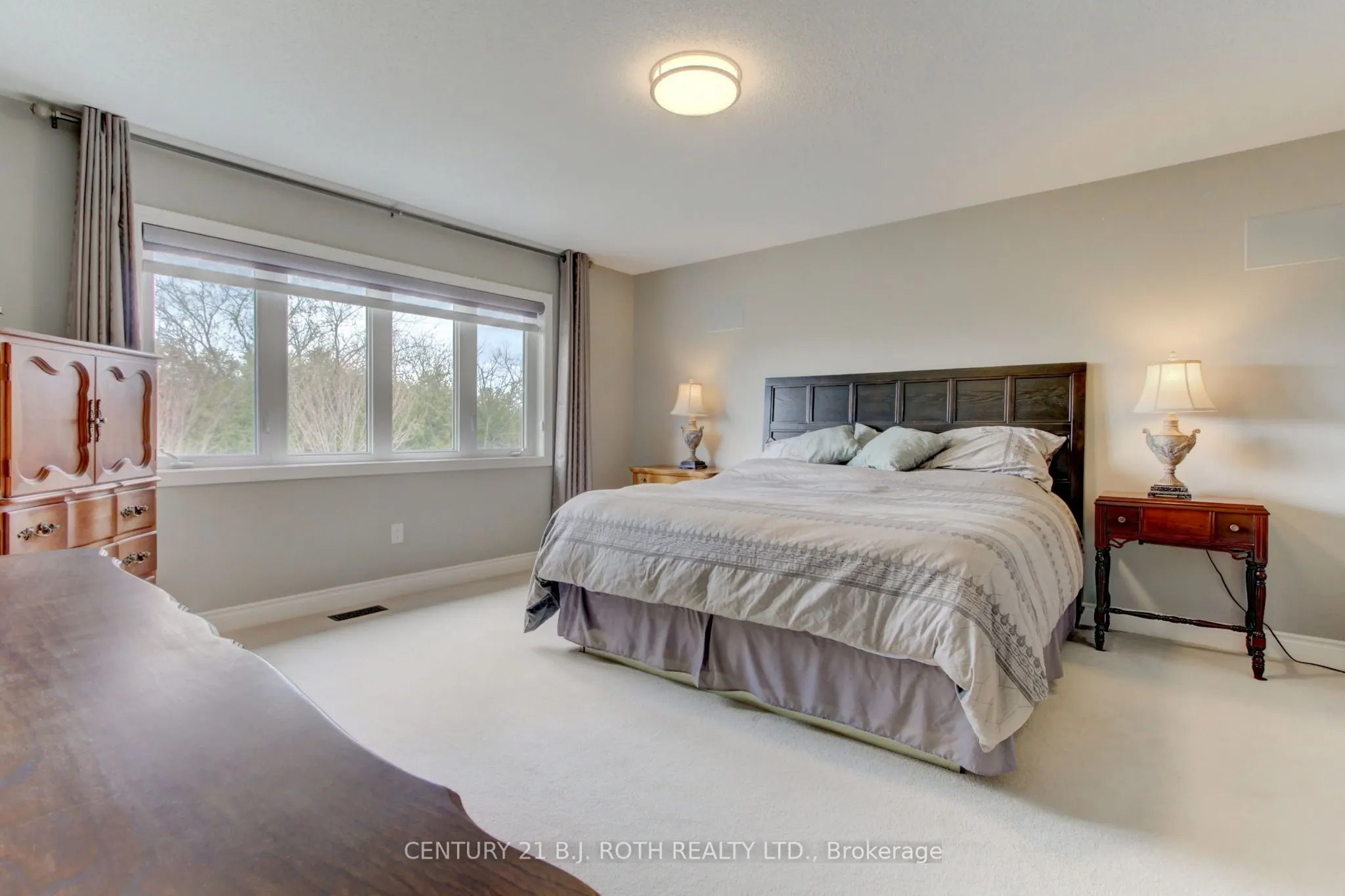 35 Manor Forest Road