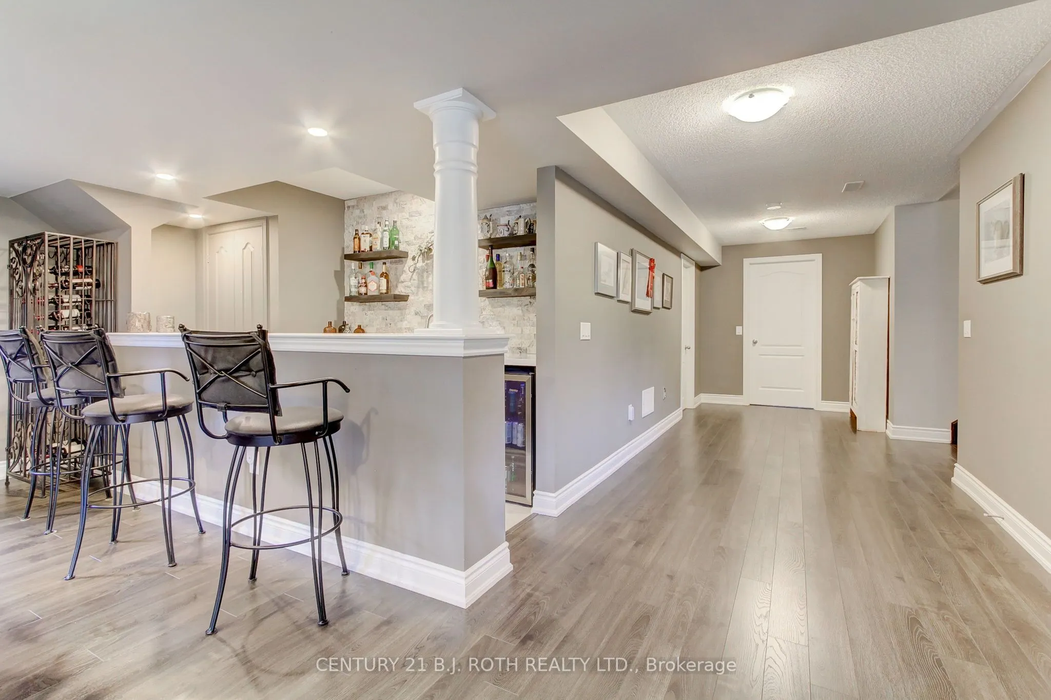 35 Manor Forest Road