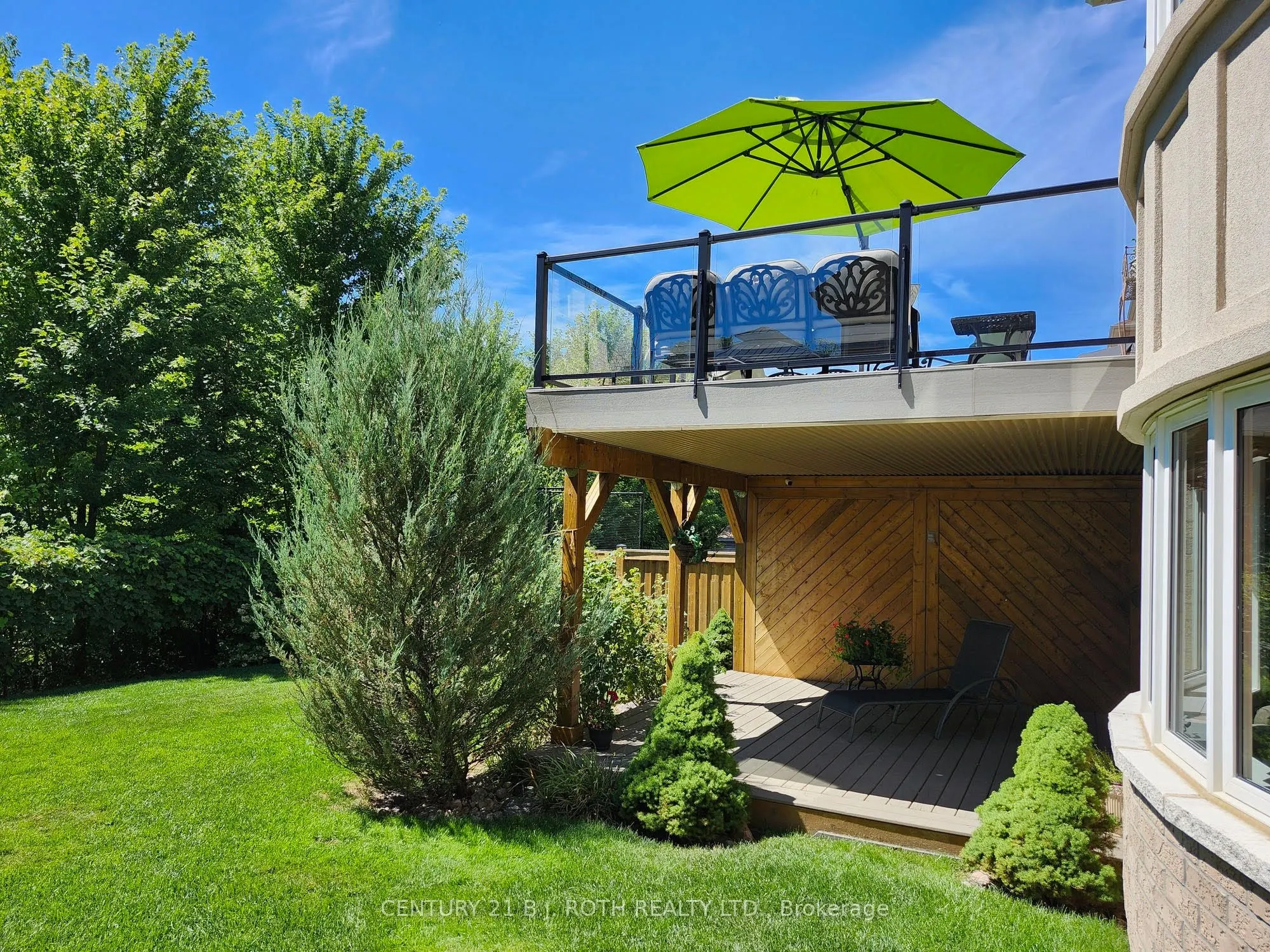 35 Manor Forest Road