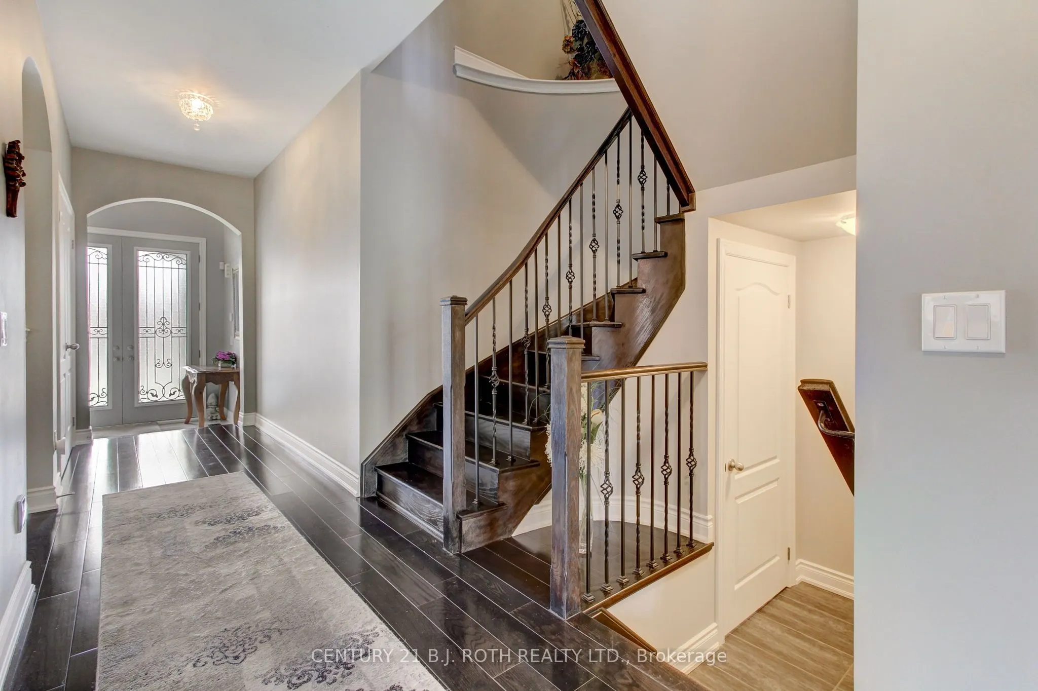 35 Manor Forest Road
