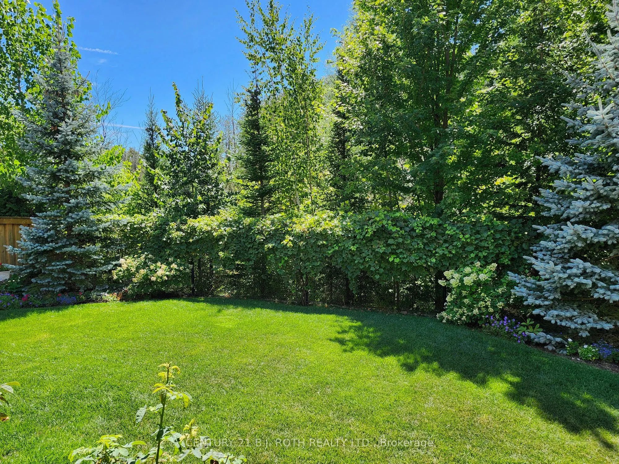 35 Manor Forest Road