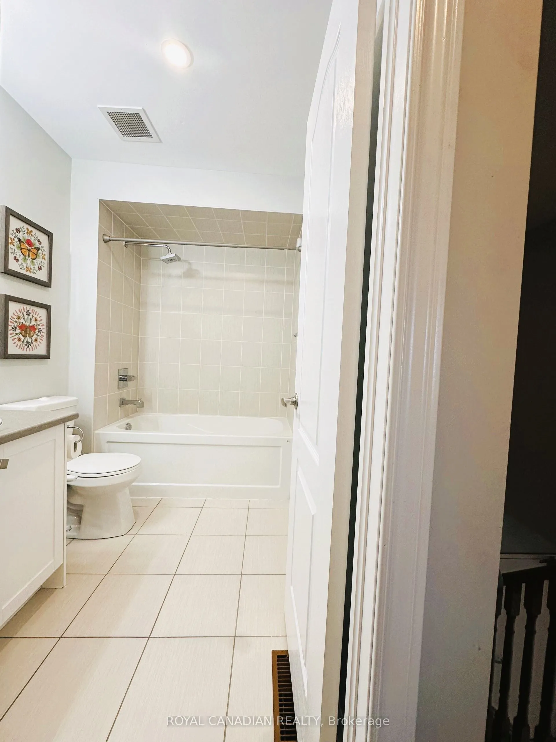 3865 Major Mackenzie Drive, #225