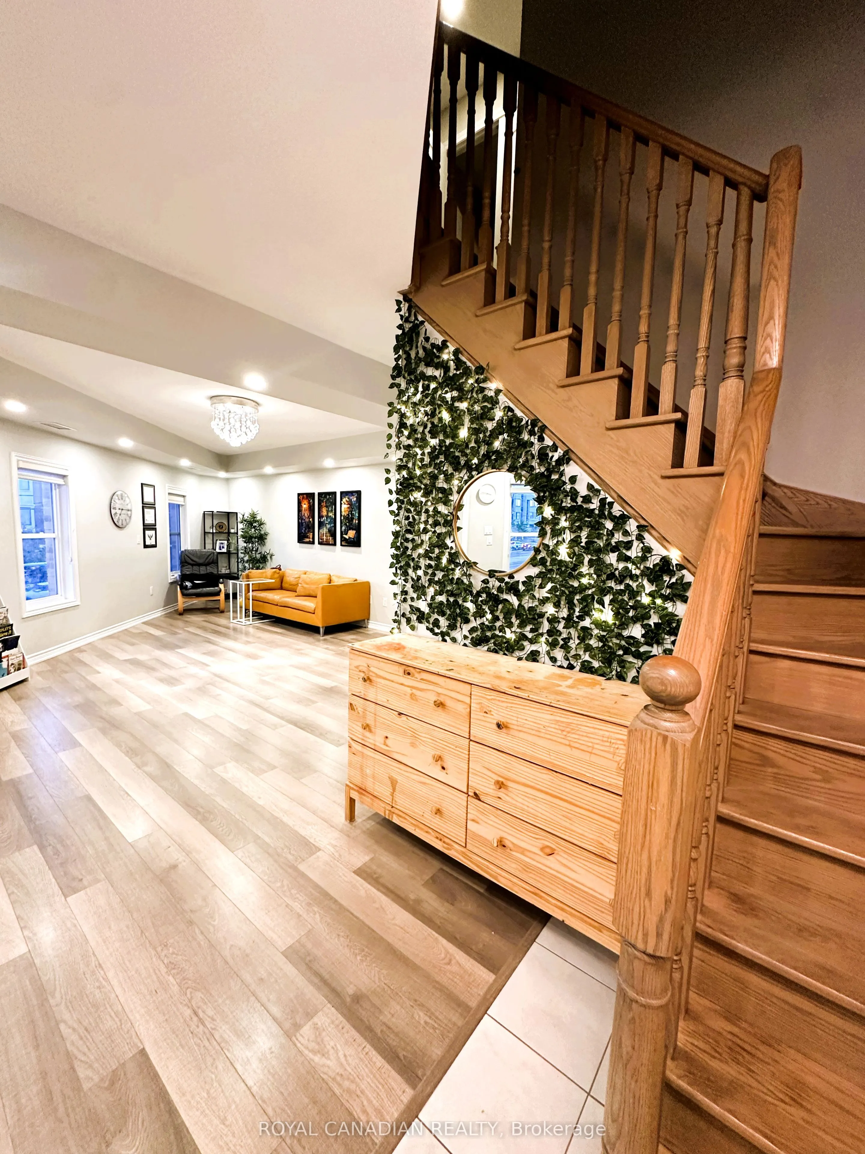 3865 Major Mackenzie Drive, #225