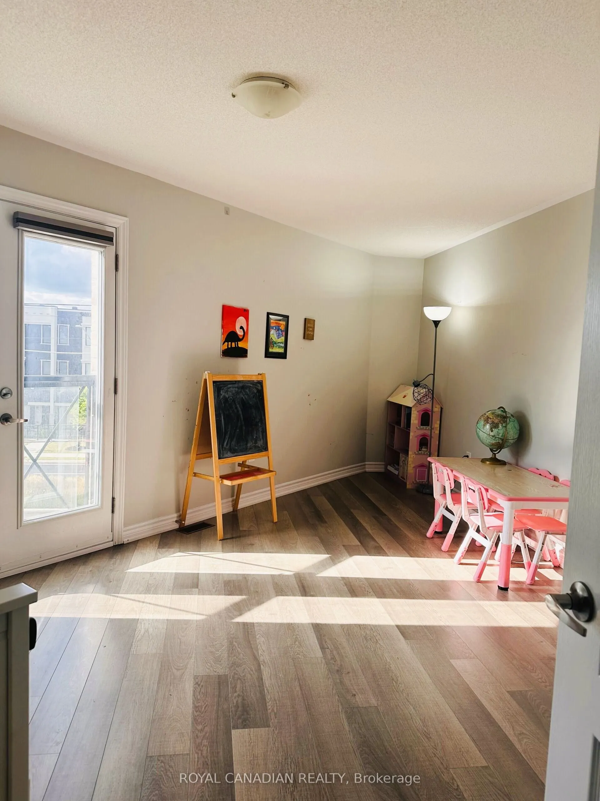 3865 Major Mackenzie Drive, #225
