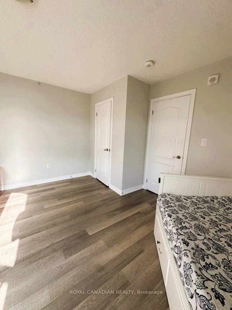 3865 Major Mackenzie Drive, #225