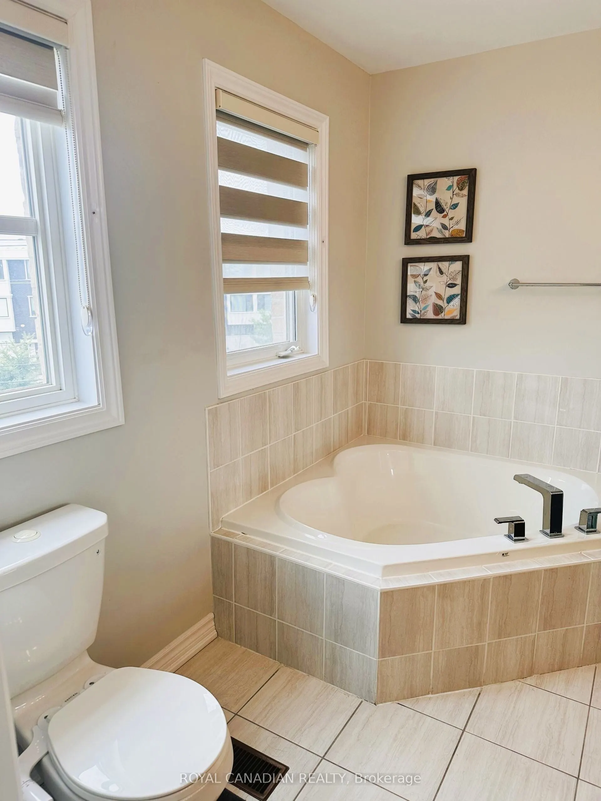3865 Major Mackenzie Drive, #225