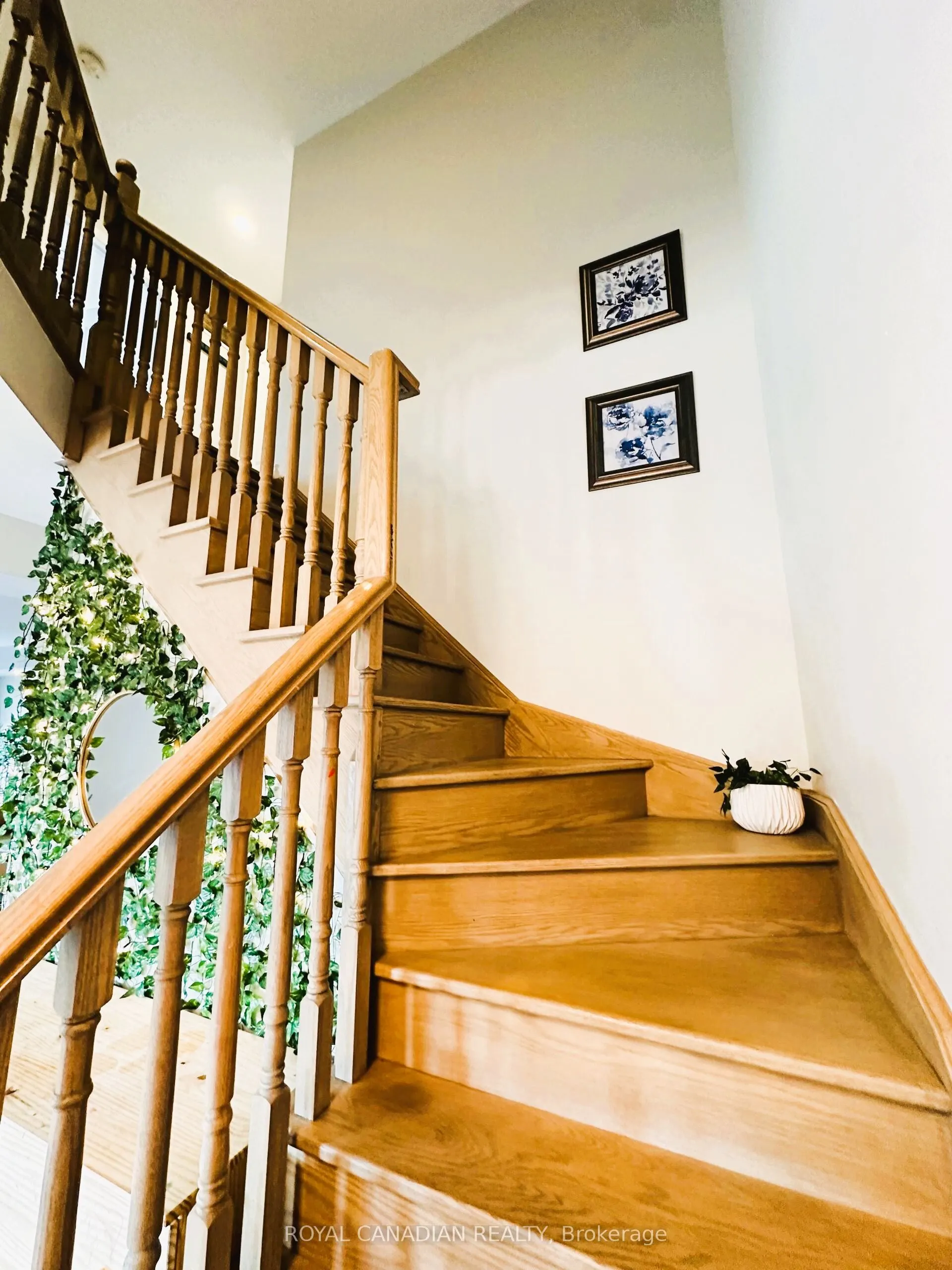 3865 Major Mackenzie Drive, #225