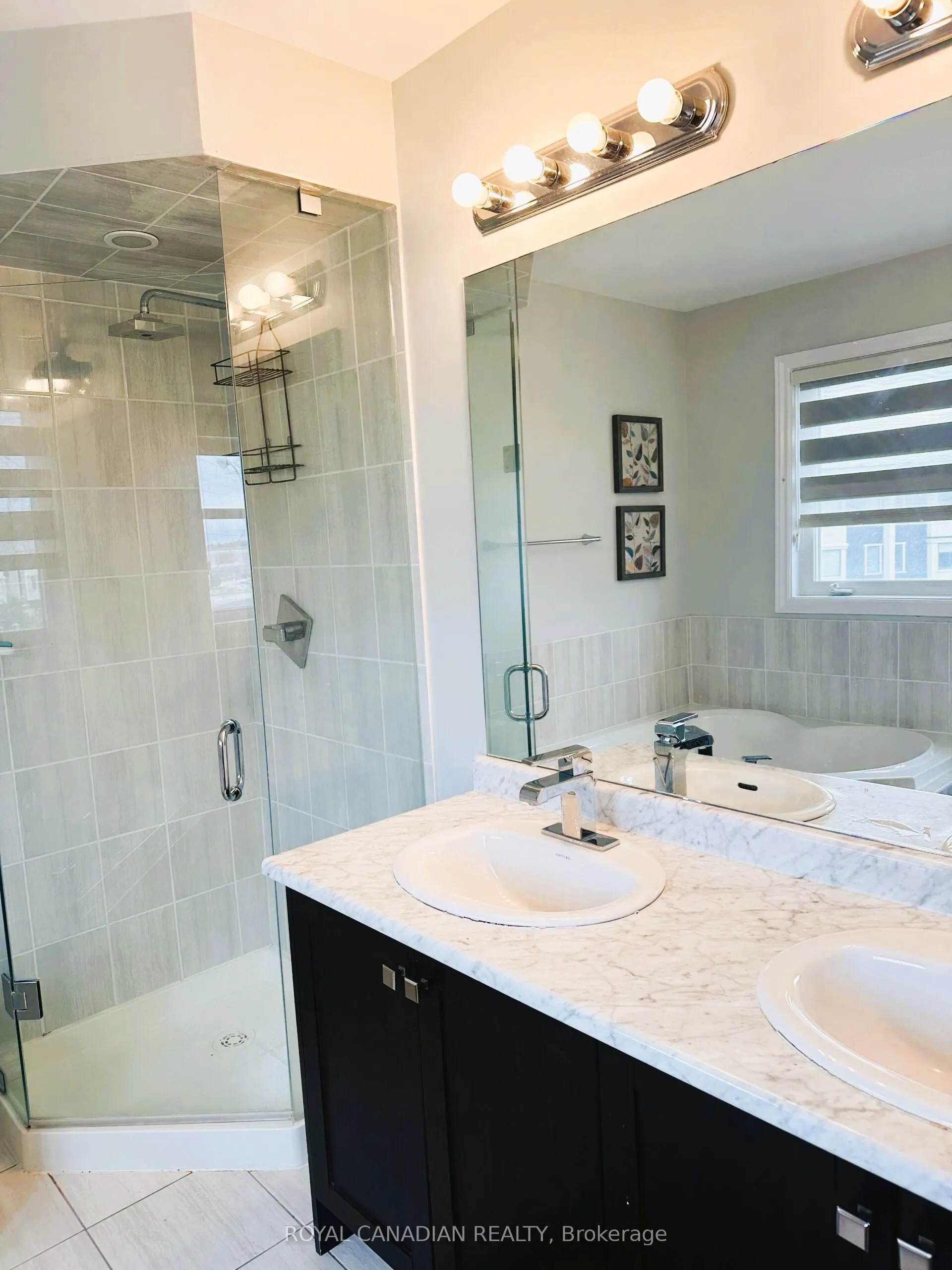 3865 Major Mackenzie Drive, #225