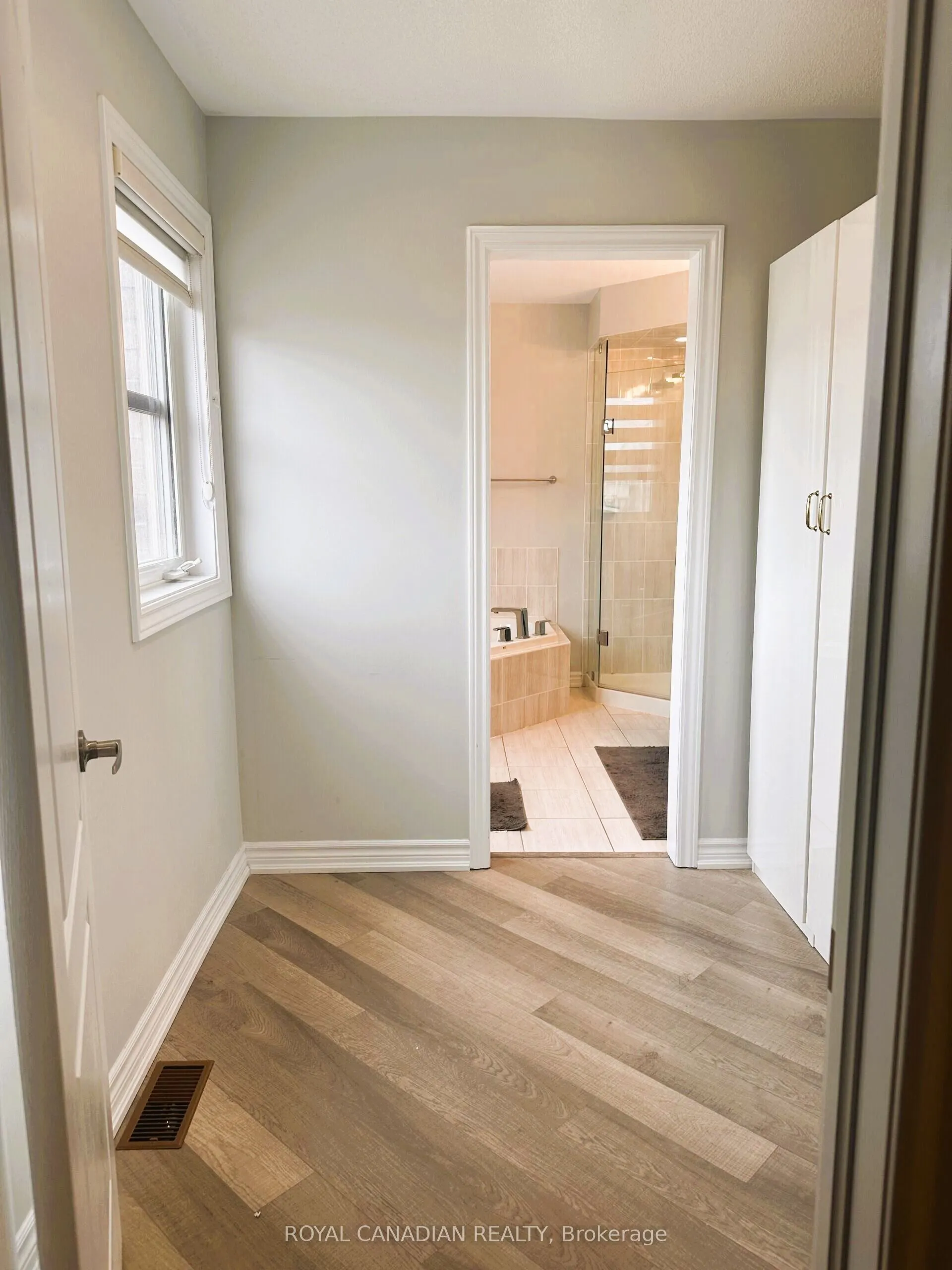 3865 Major Mackenzie Drive, #225