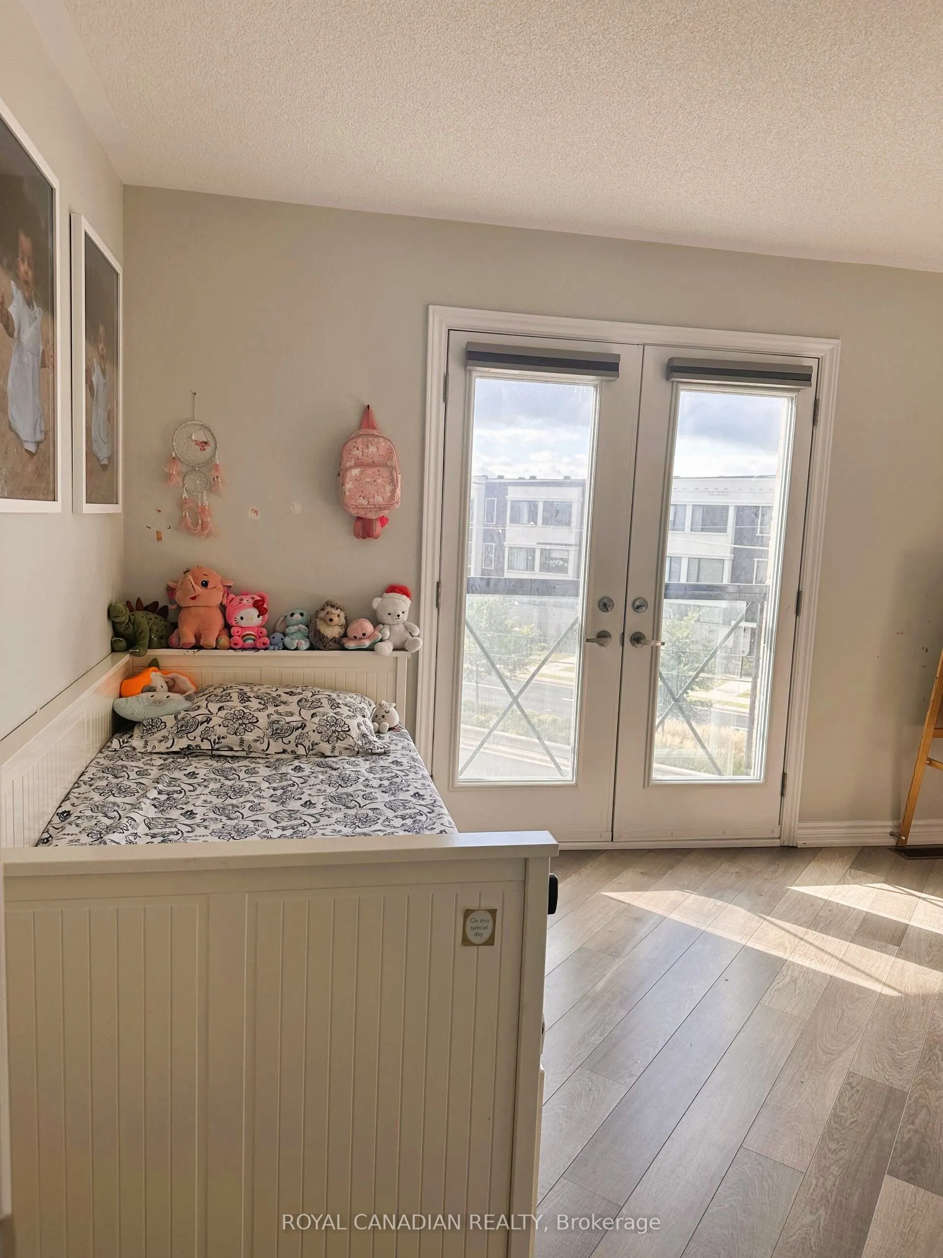 3865 Major Mackenzie Drive, #225