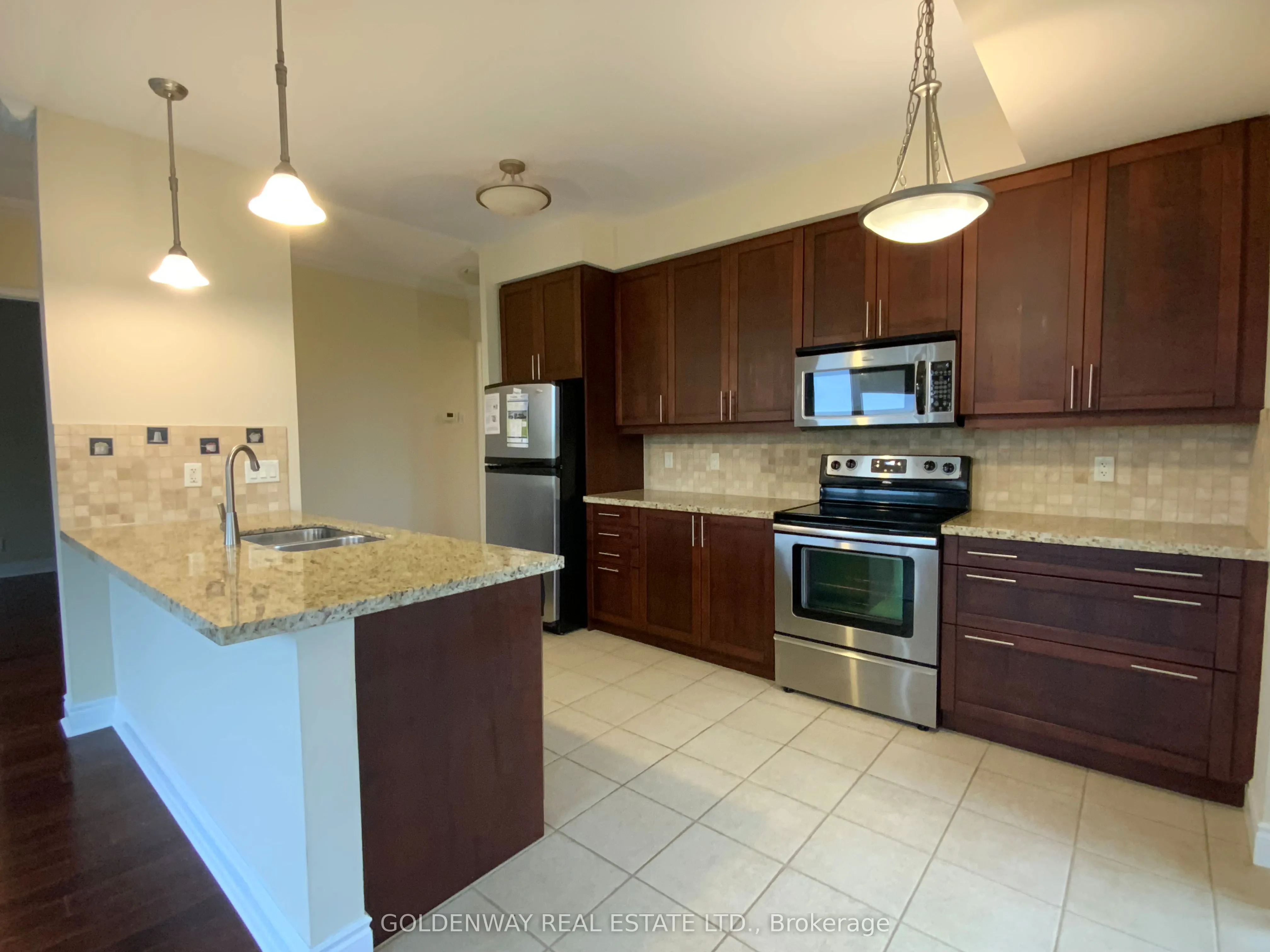 10101 Yonge Street, #315