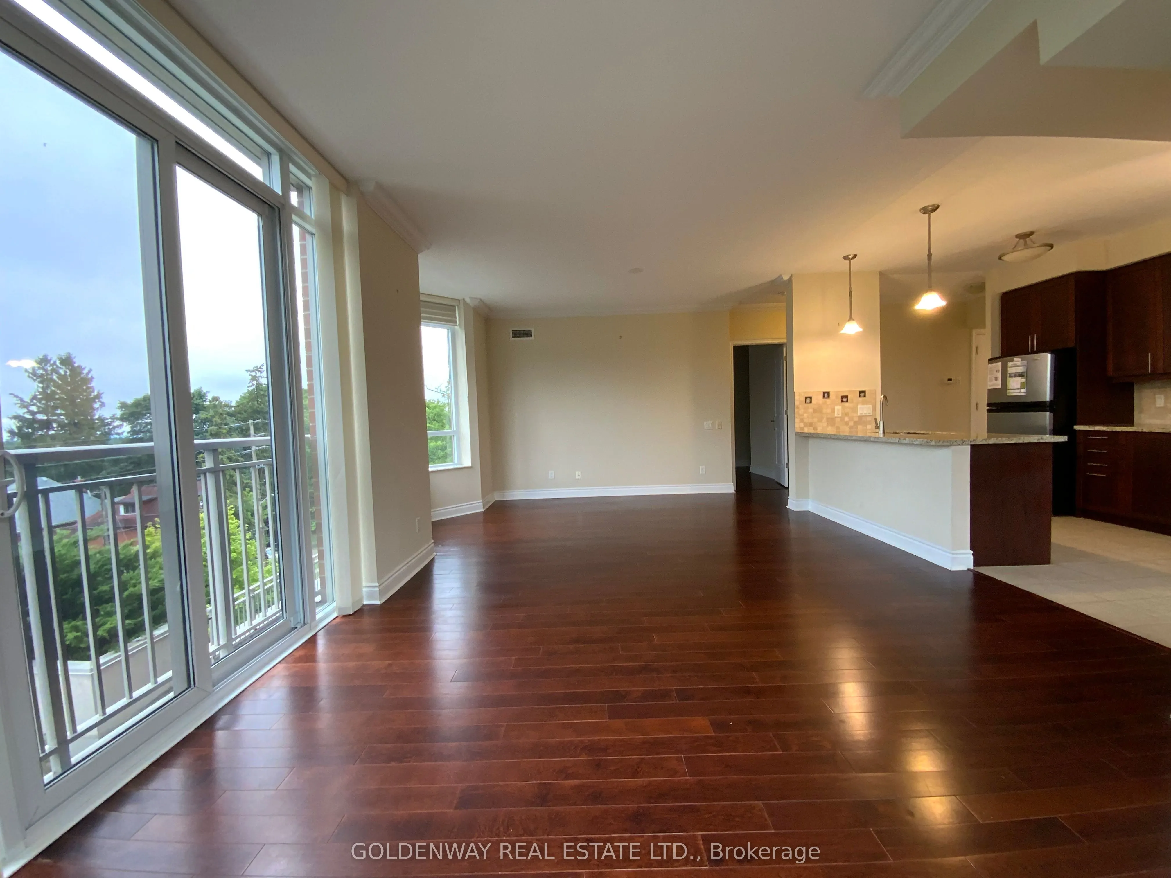 10101 Yonge Street, #315