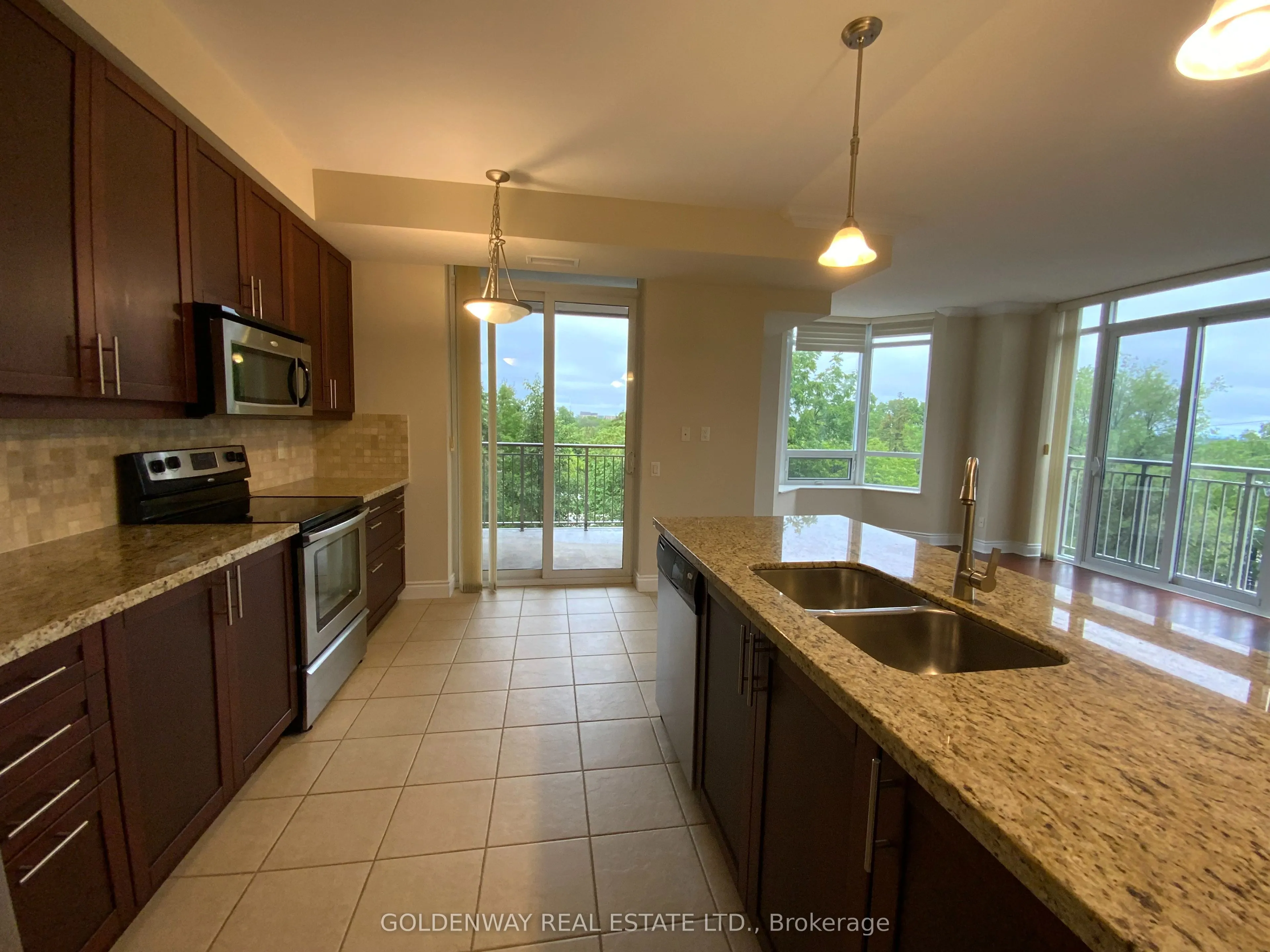 10101 Yonge Street, #315