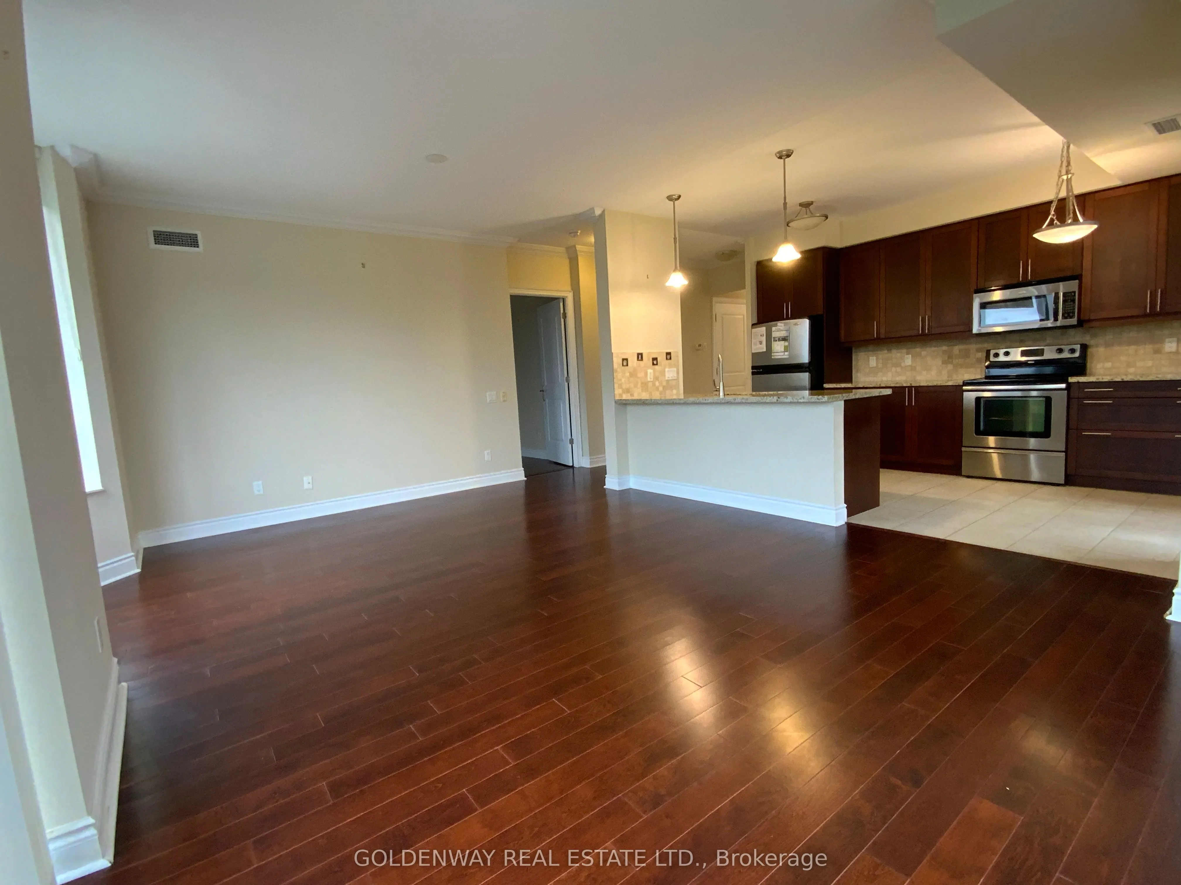 10101 Yonge Street, #315
