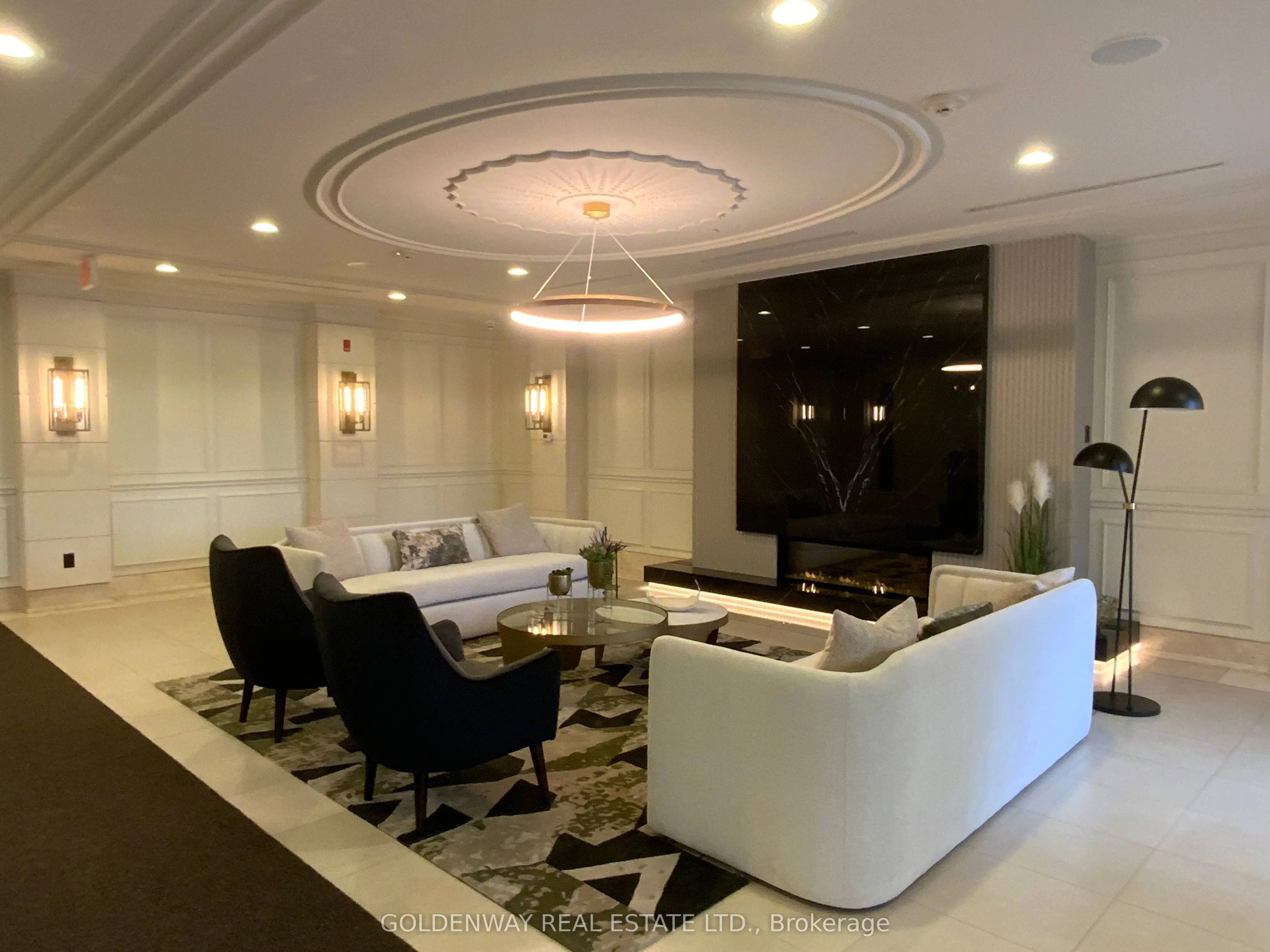 10101 Yonge Street, #315