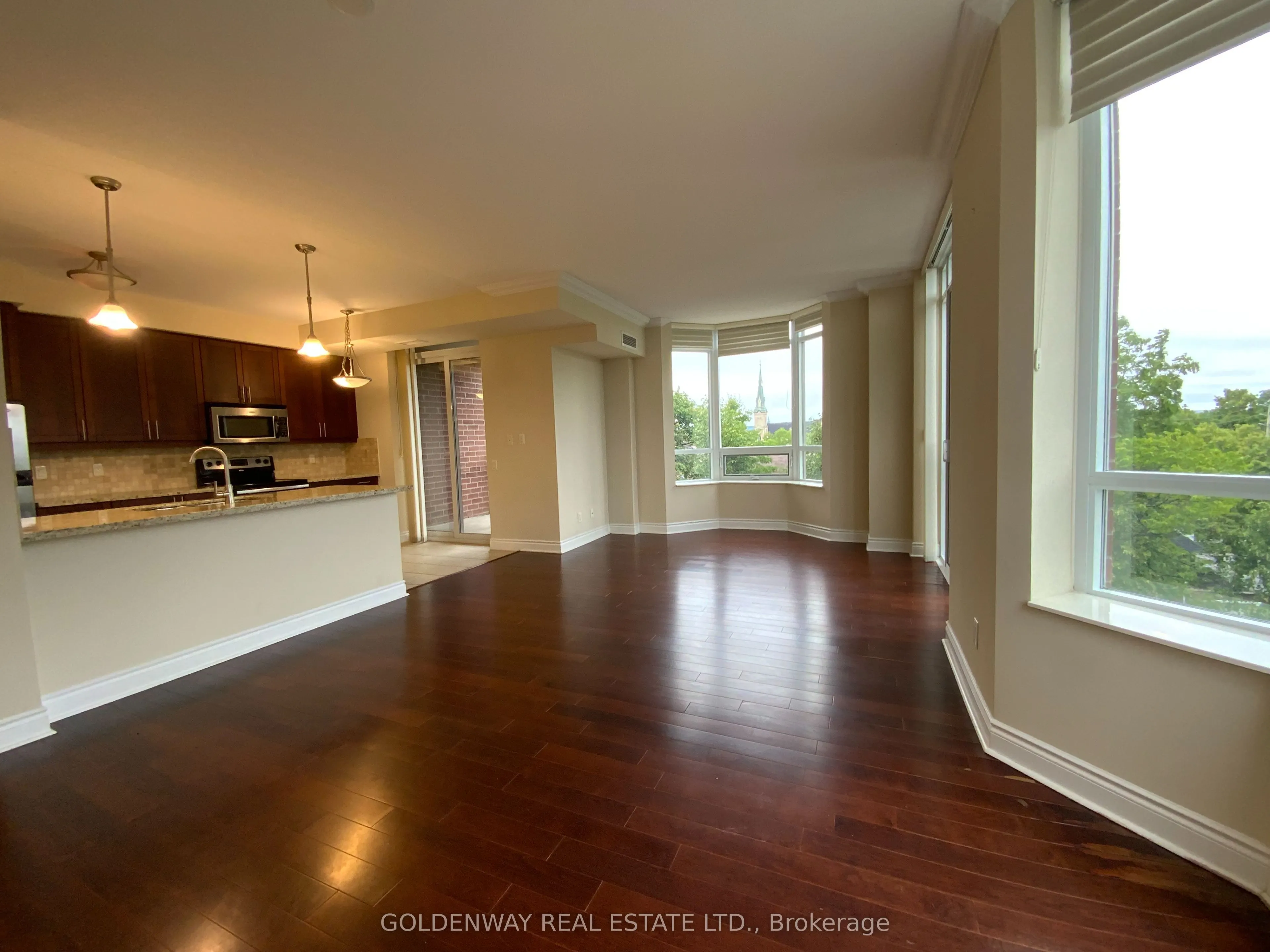 10101 Yonge Street, #315