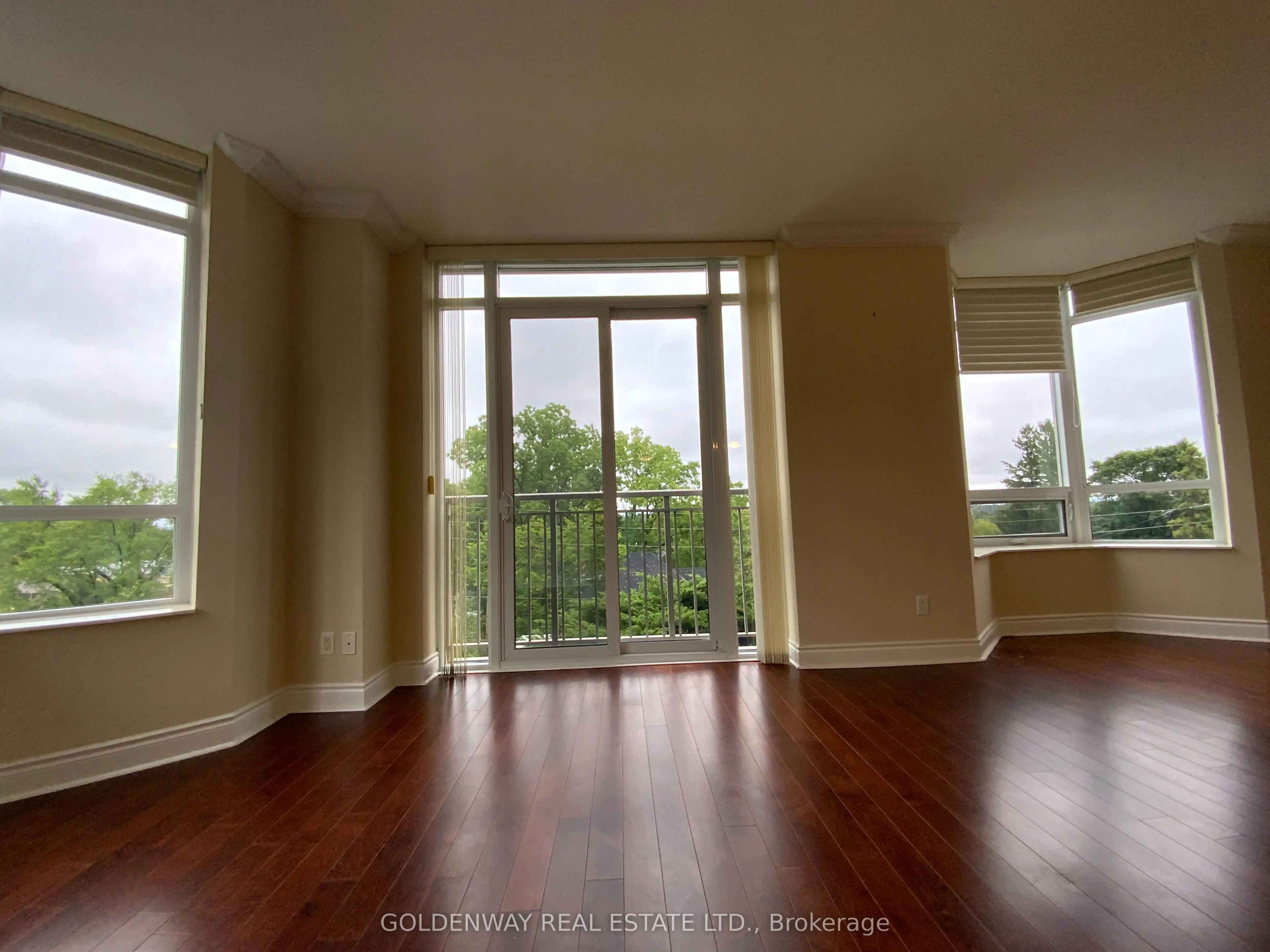 10101 Yonge Street, #315