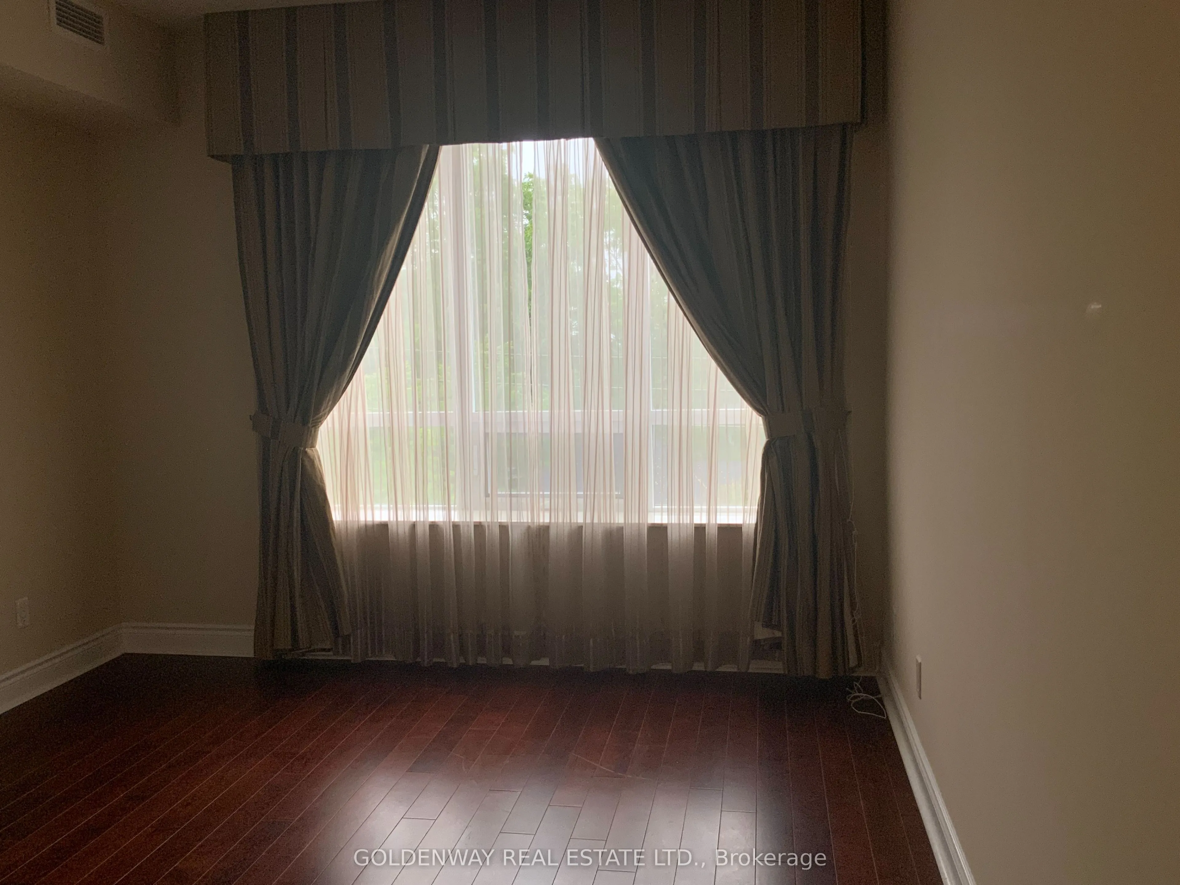 10101 Yonge Street, #315