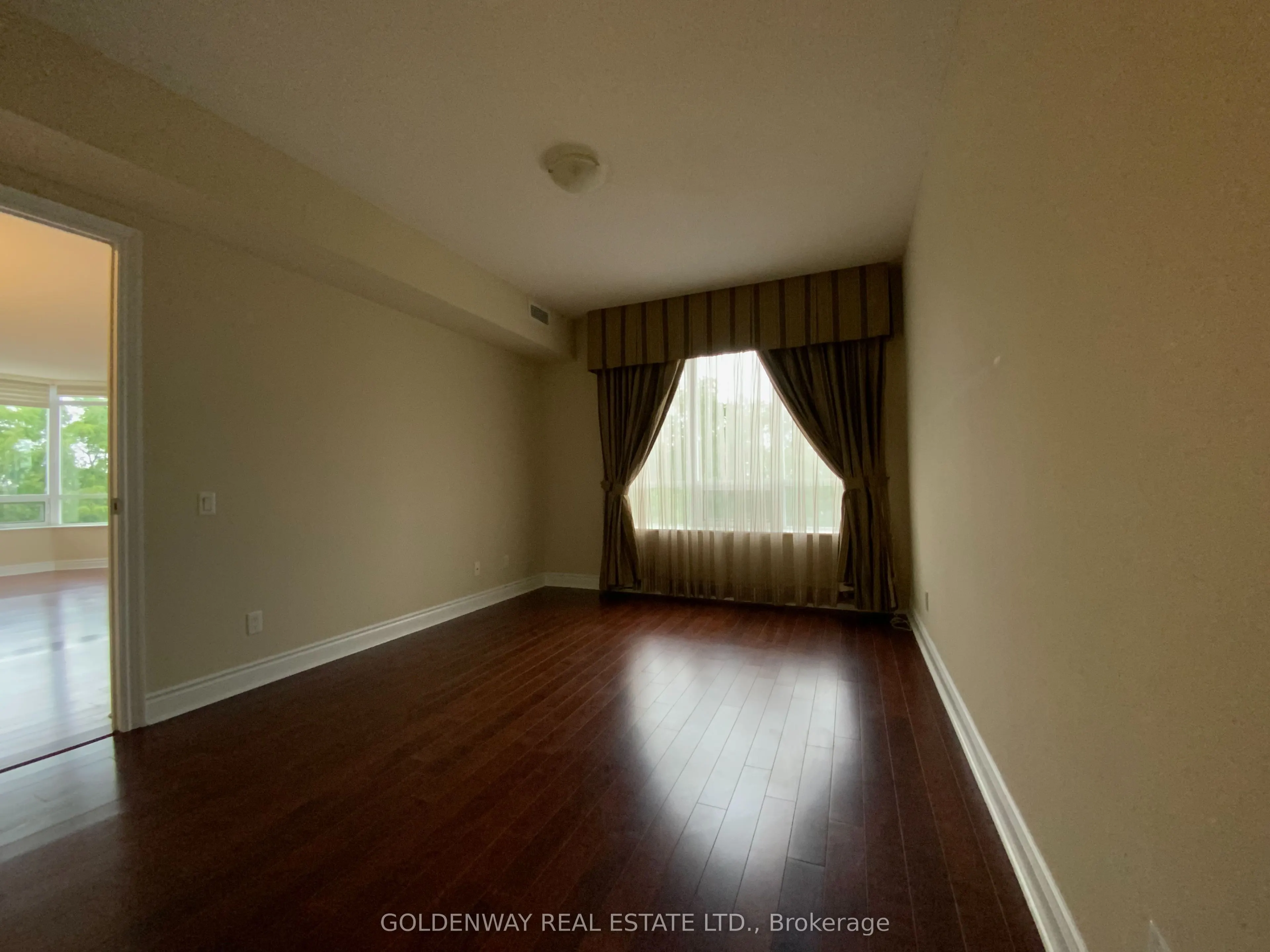 10101 Yonge Street, #315