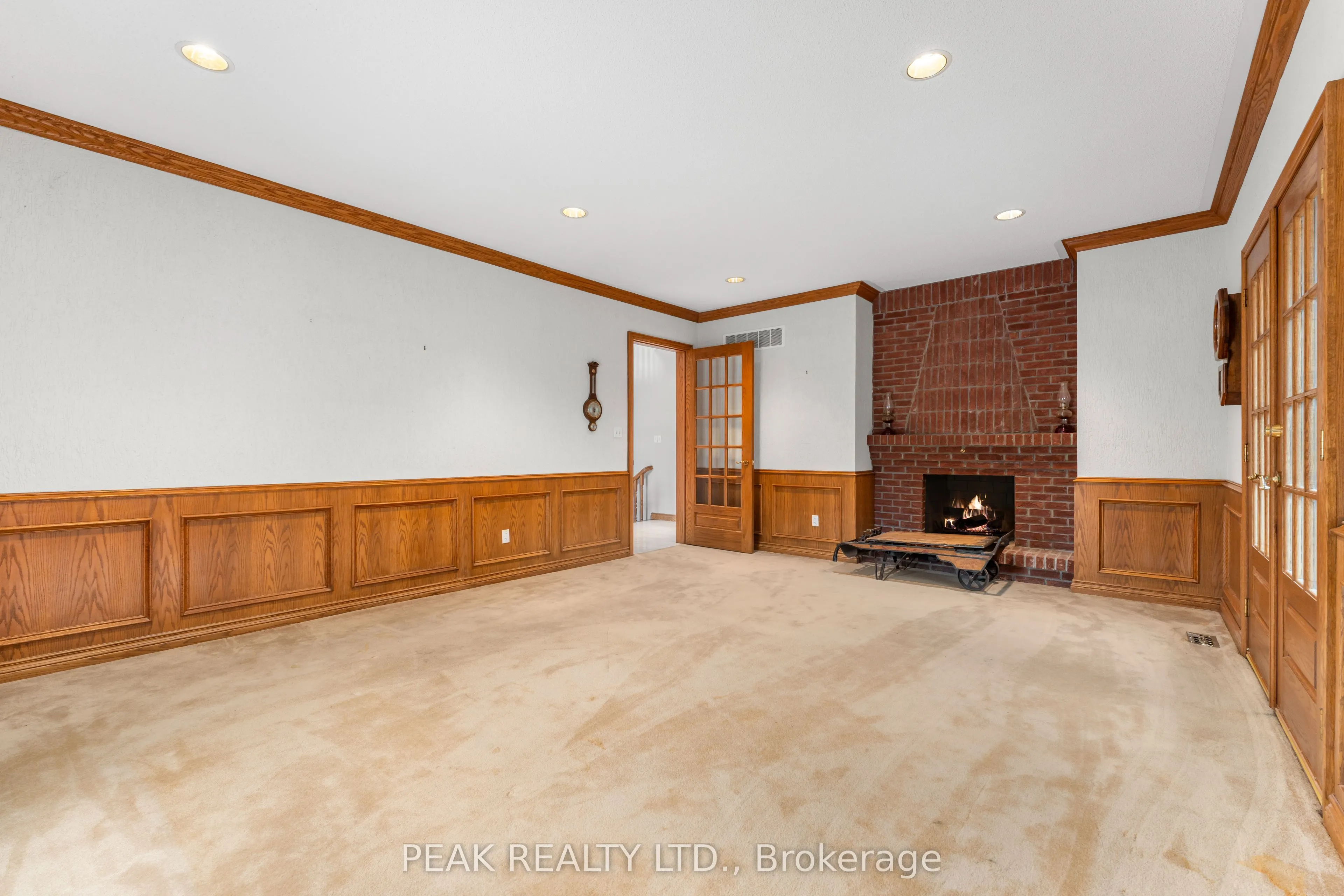 21 Woodland Acres Crescent