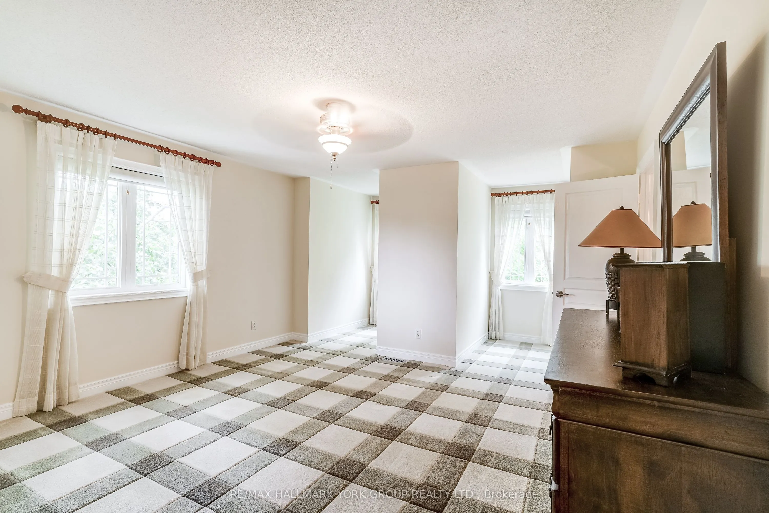 17 Duncton Wood Crescent