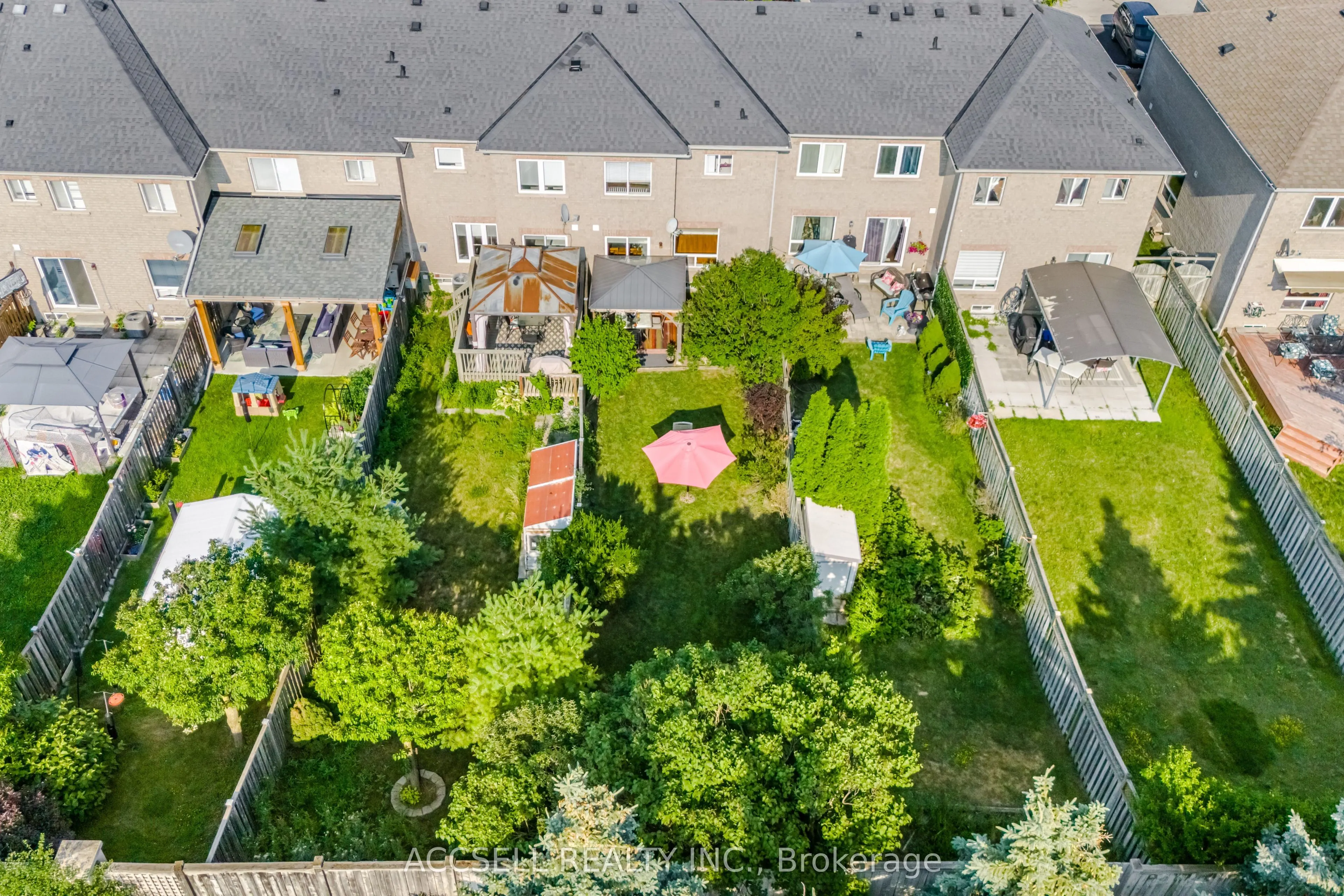 188 Deepsprings Crescent