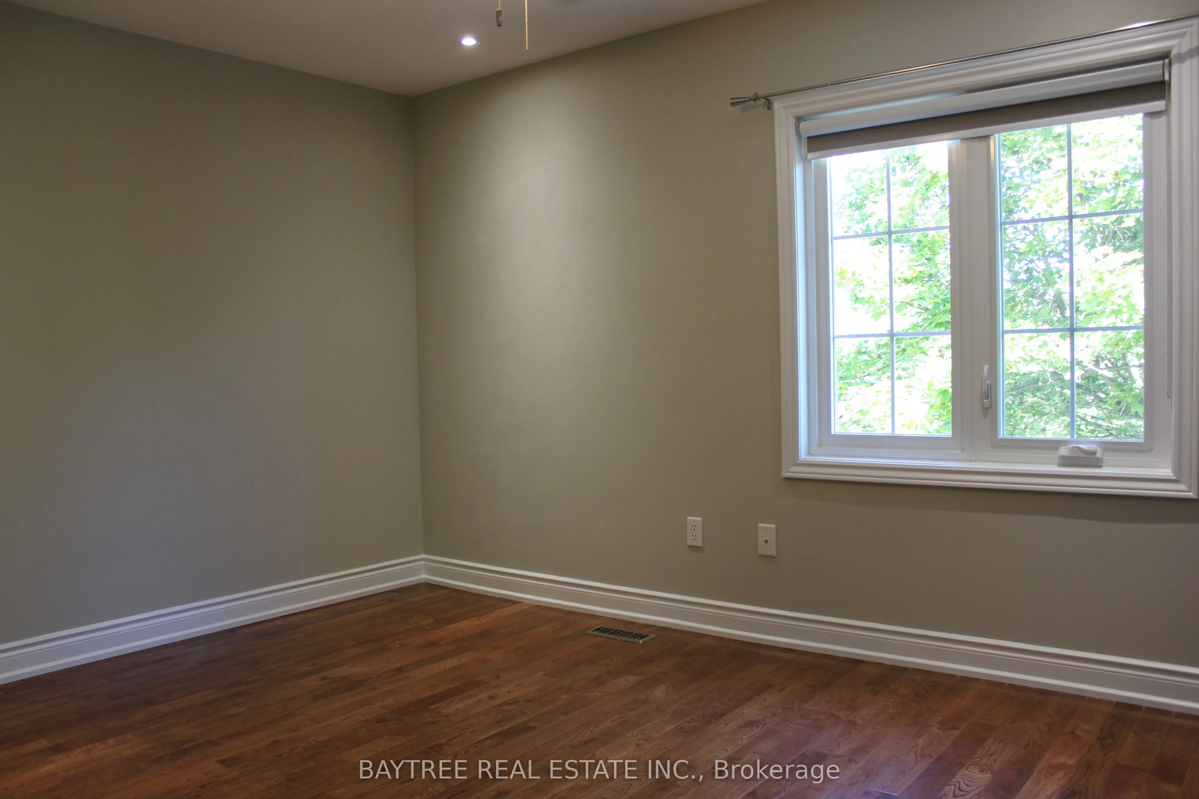 4 Larissa Court, #2