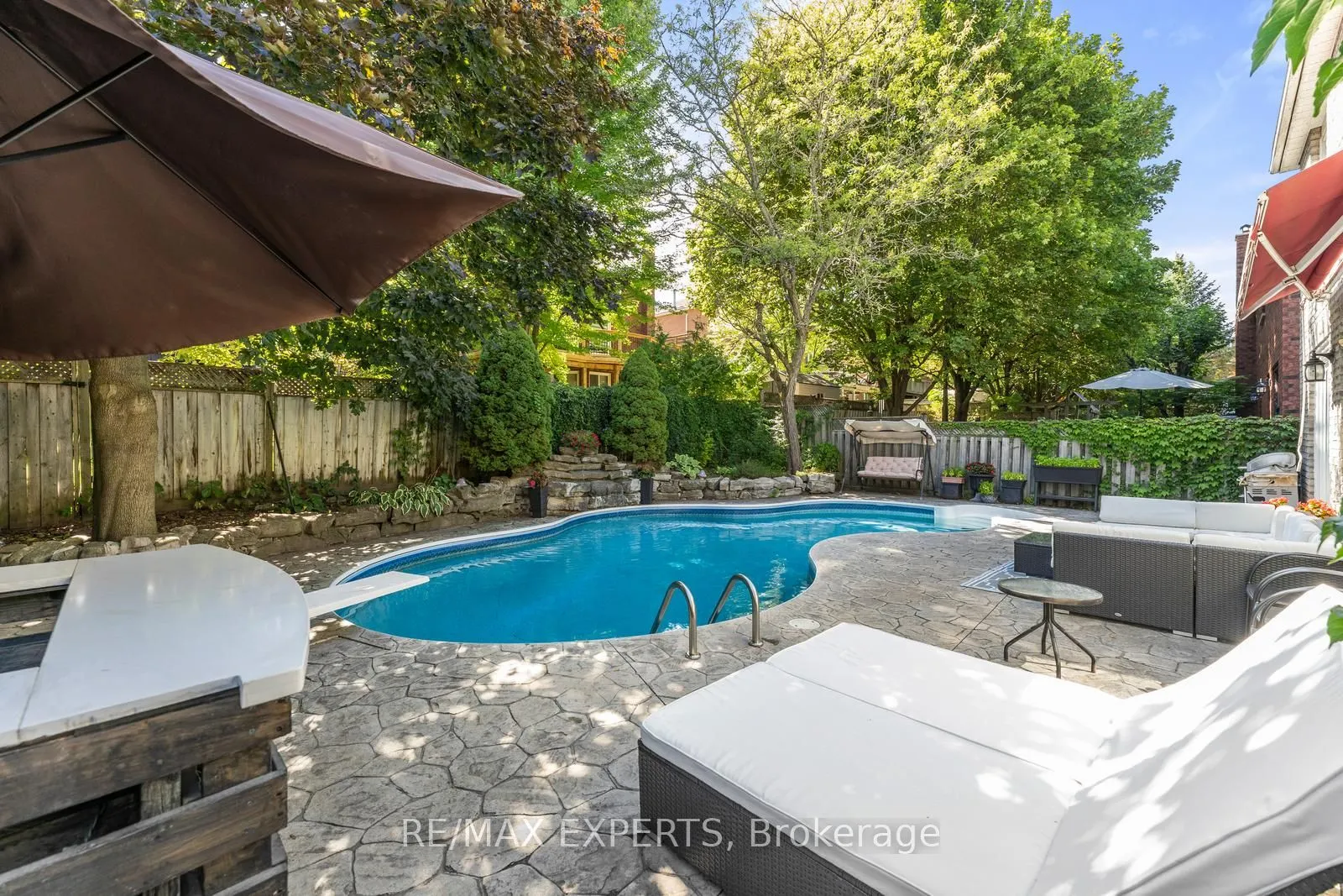286 Kirby Crescent