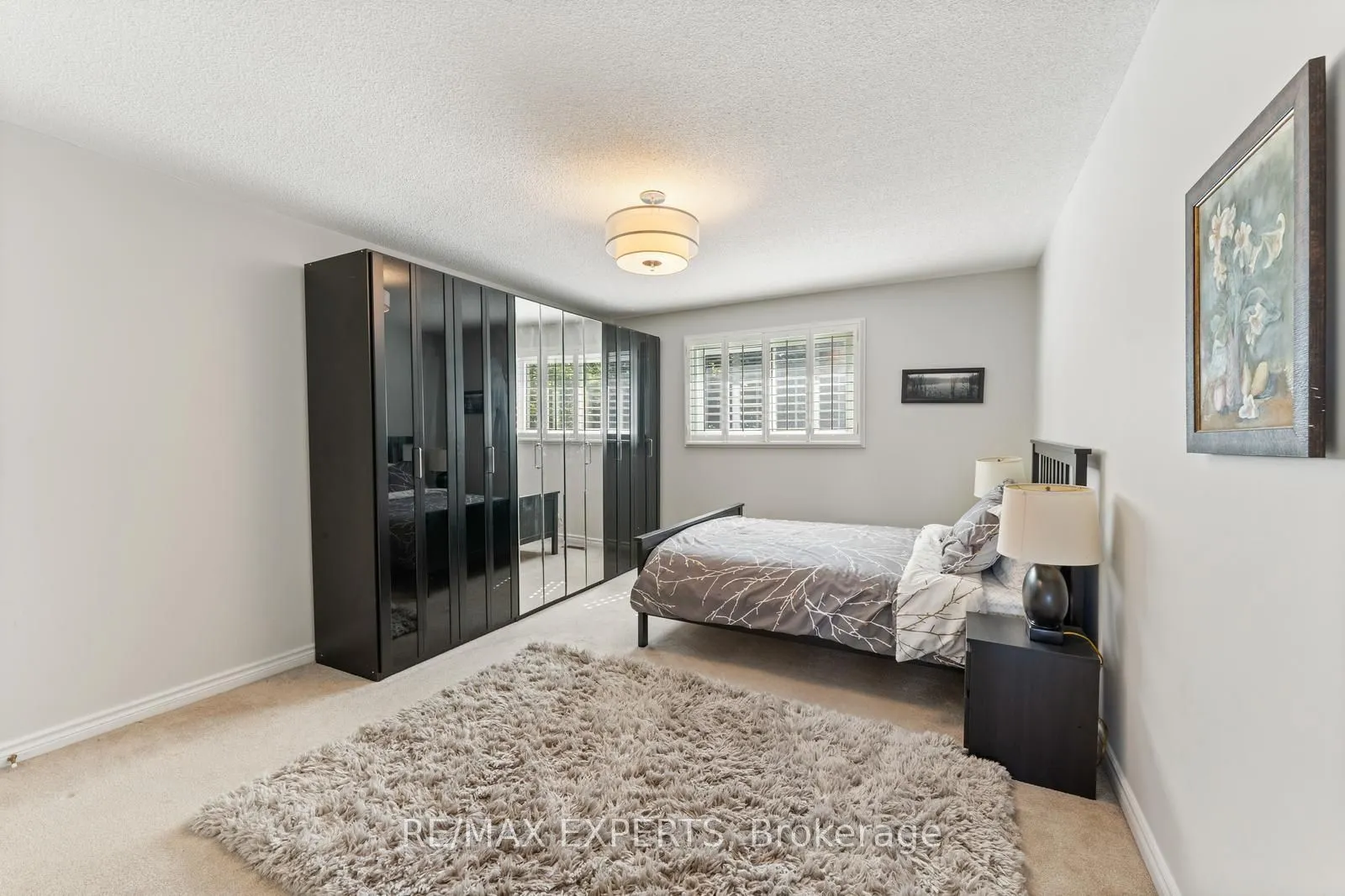 286 Kirby Crescent