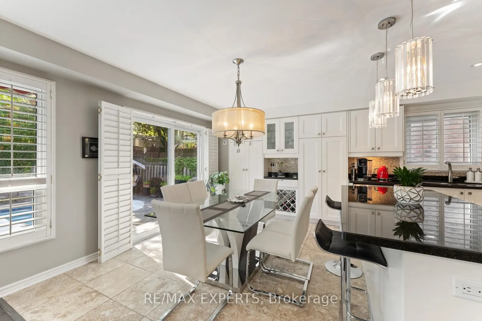 286 Kirby Crescent