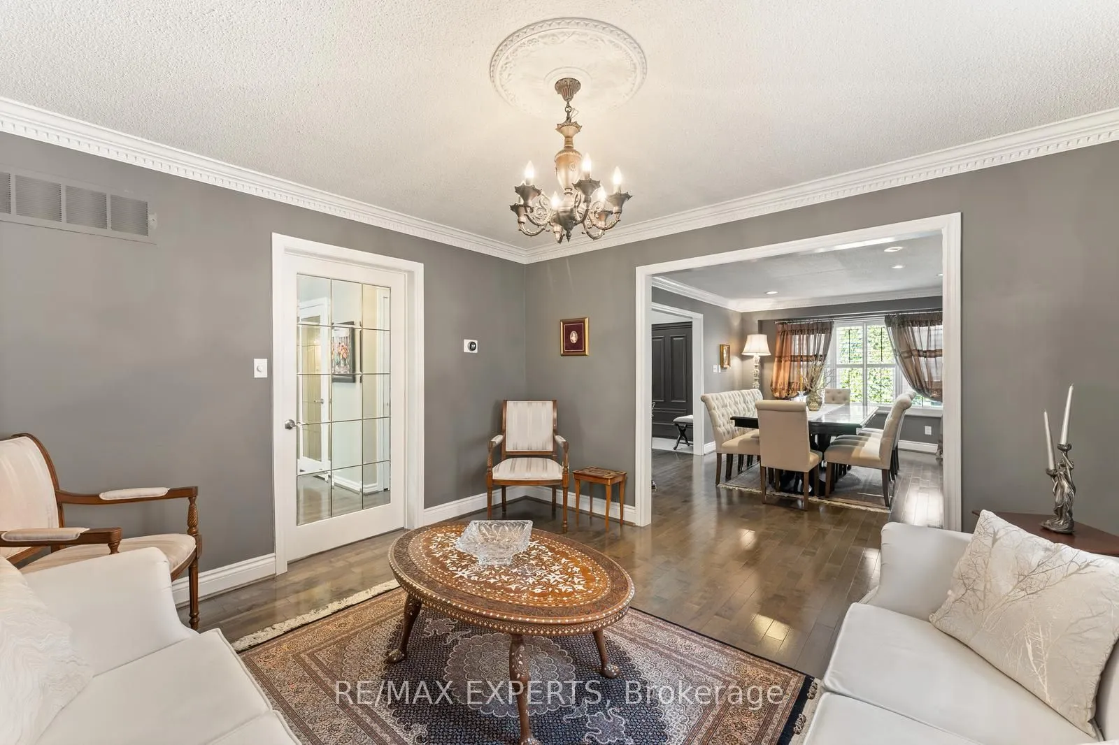 286 Kirby Crescent