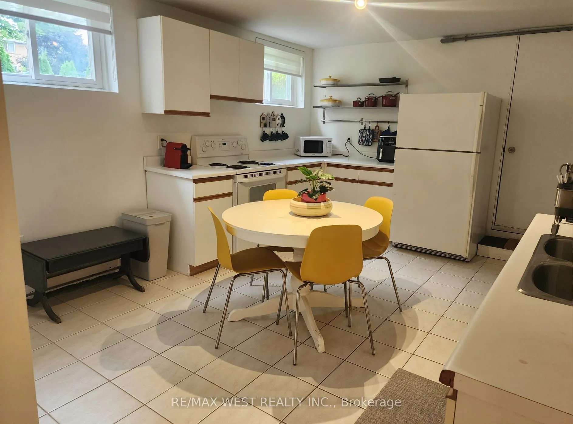 61 Cardinal Crescent, ##bsmt