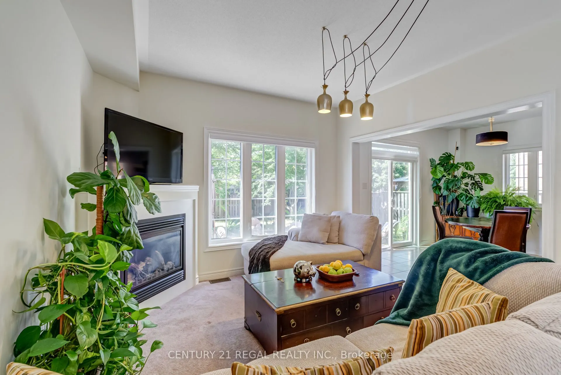4 Hayfield Avenue