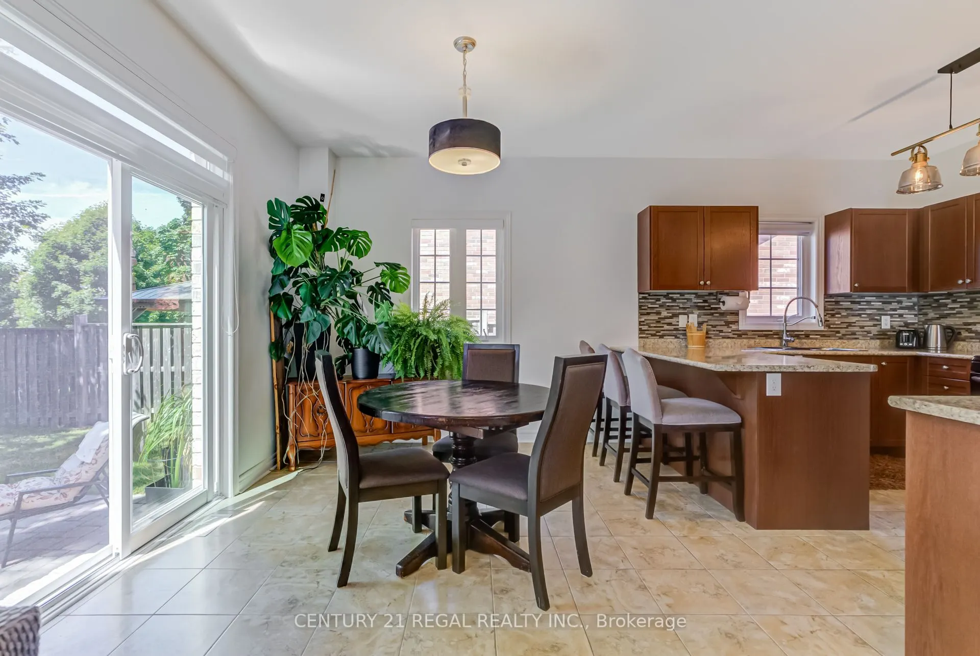 4 Hayfield Avenue