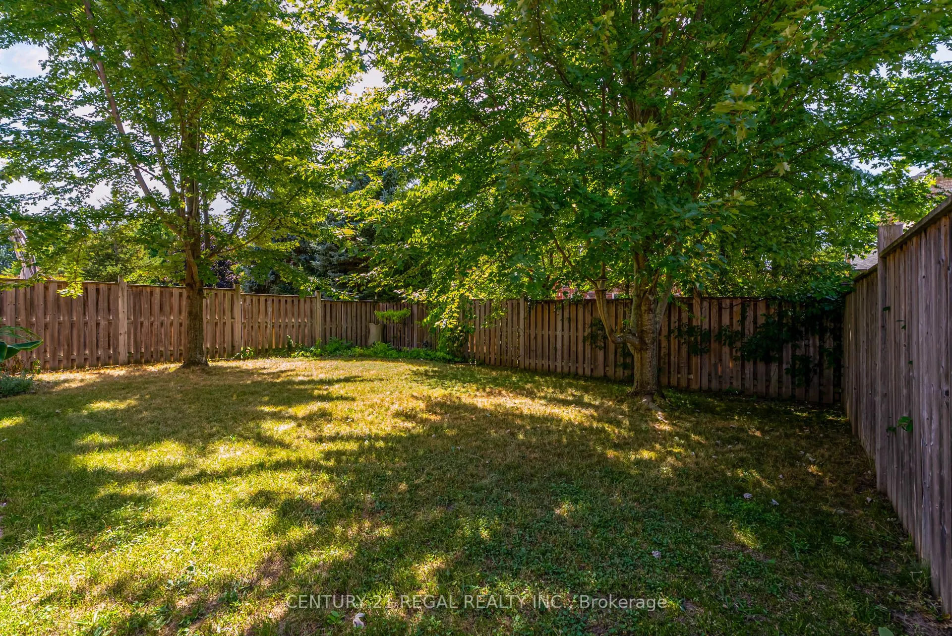 4 Hayfield Avenue