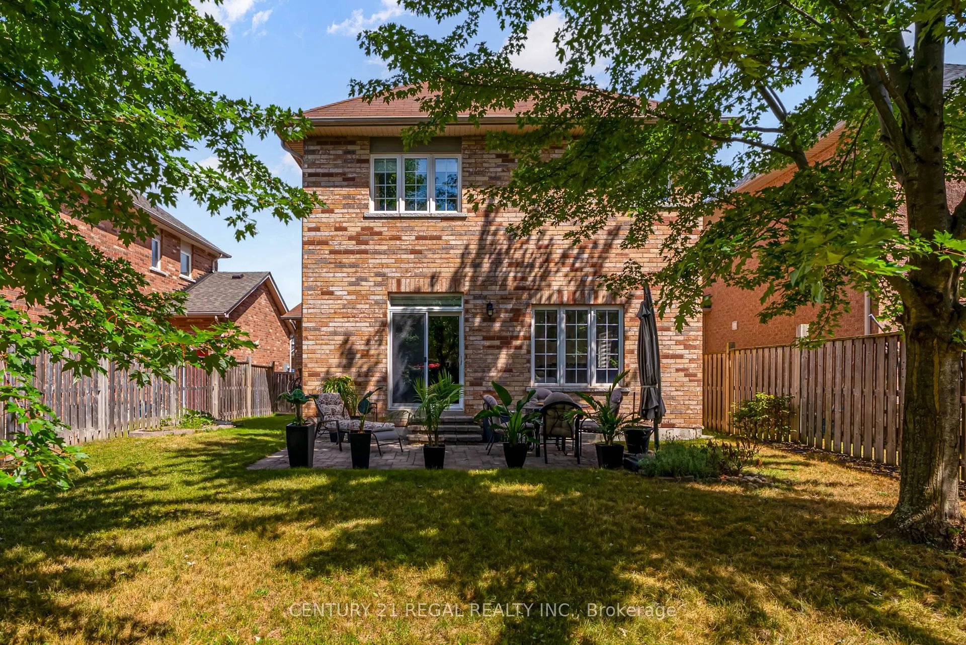 4 Hayfield Avenue