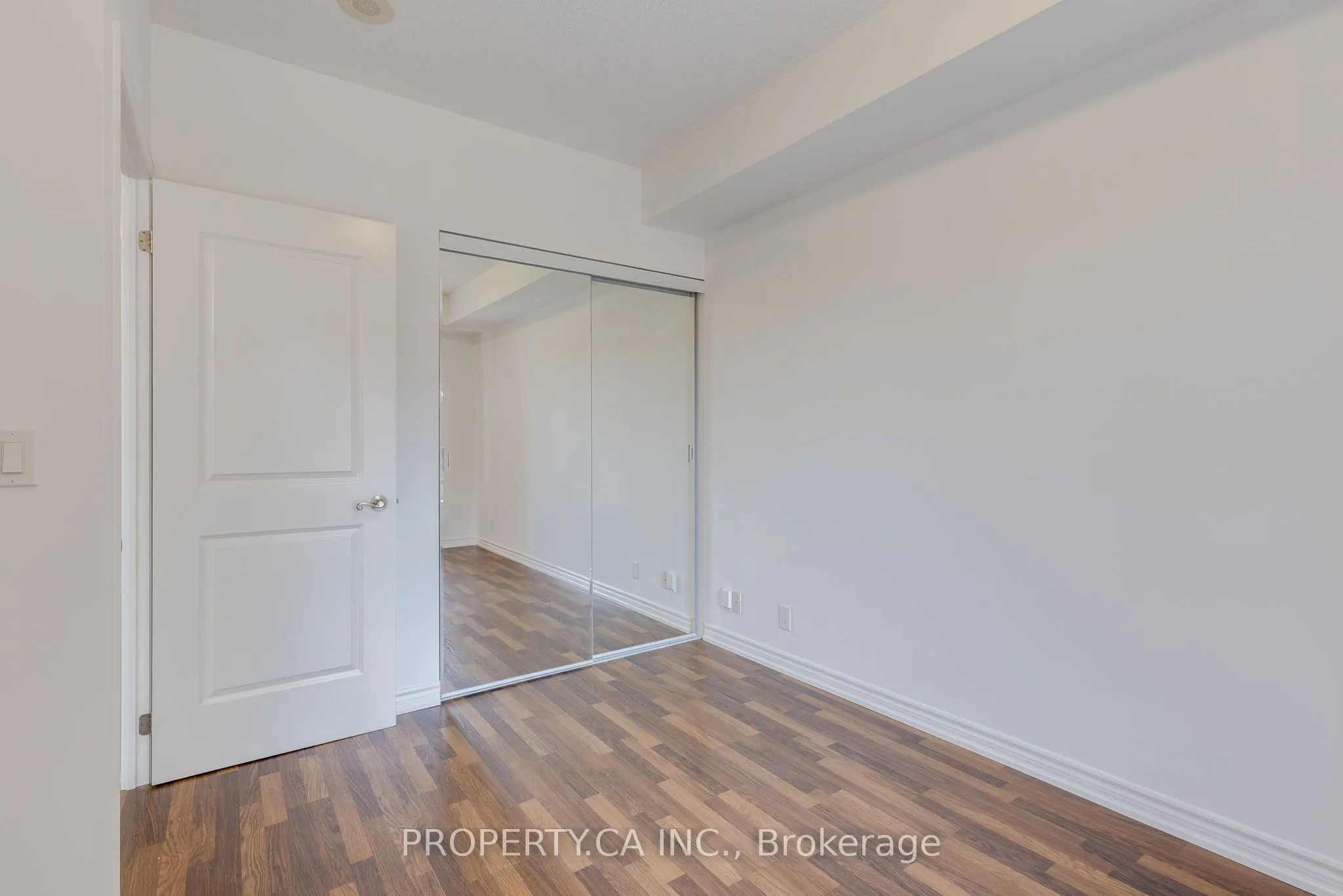 9225 Jane Street, #216