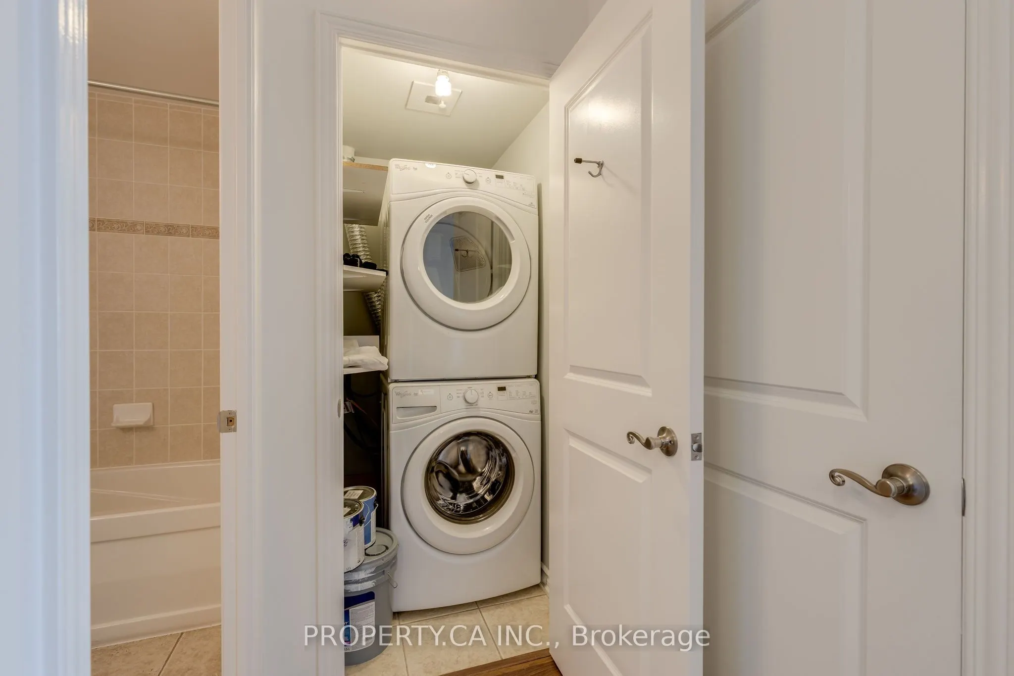 9225 Jane Street, #216