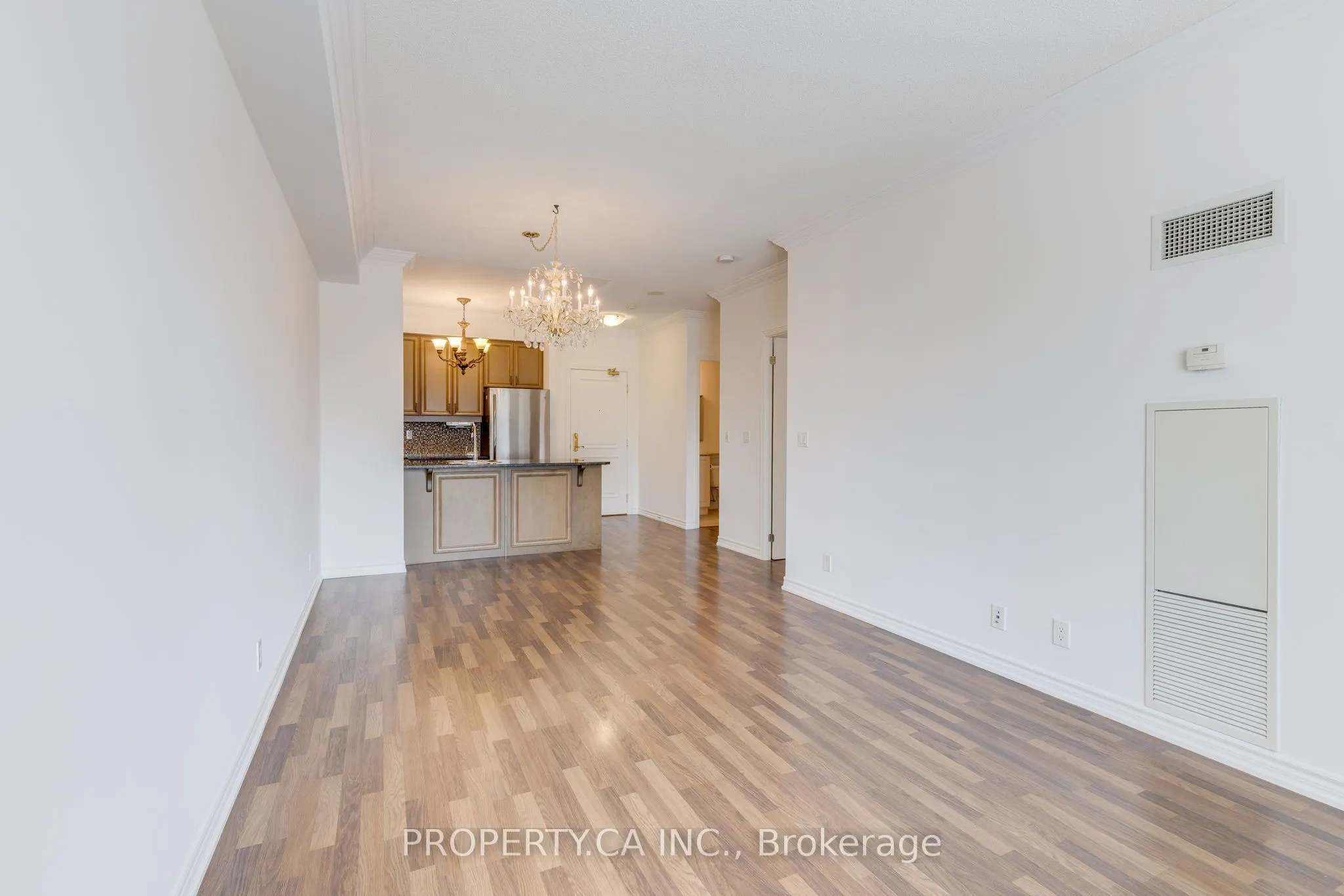 9225 Jane Street, #216